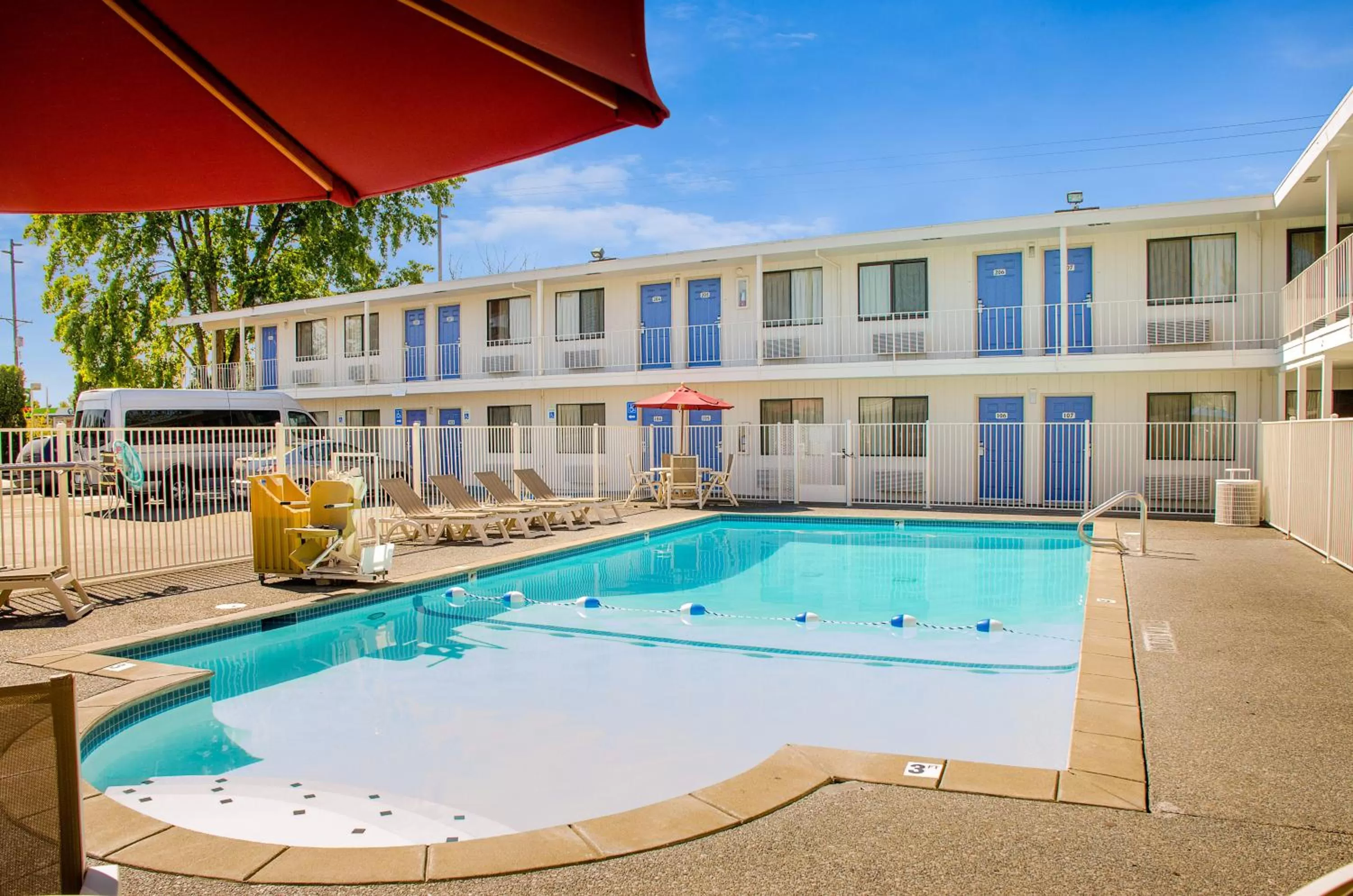 Swimming pool in Motel 6-Tacoma, WA - Fife