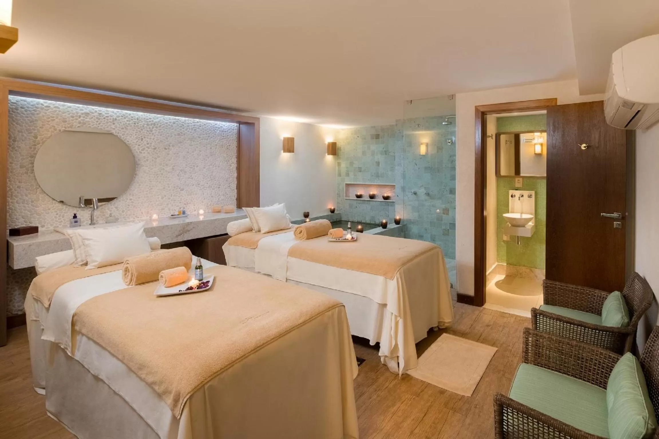 Massage, Bed in Hotel da Bahia by Wish