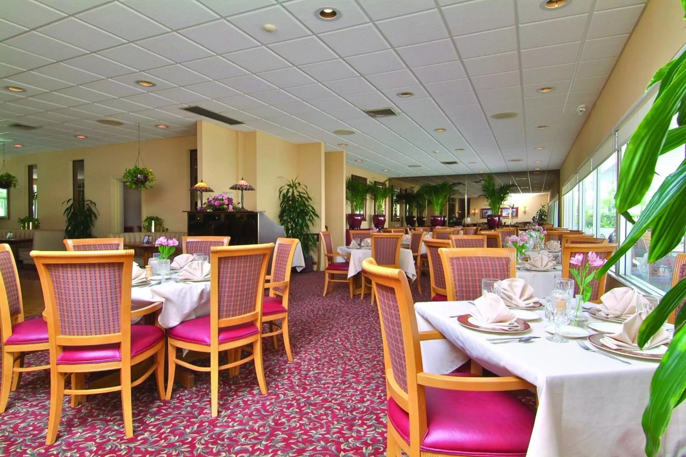 Restaurant/places to eat in Sandcastle Resort at Lido Beach