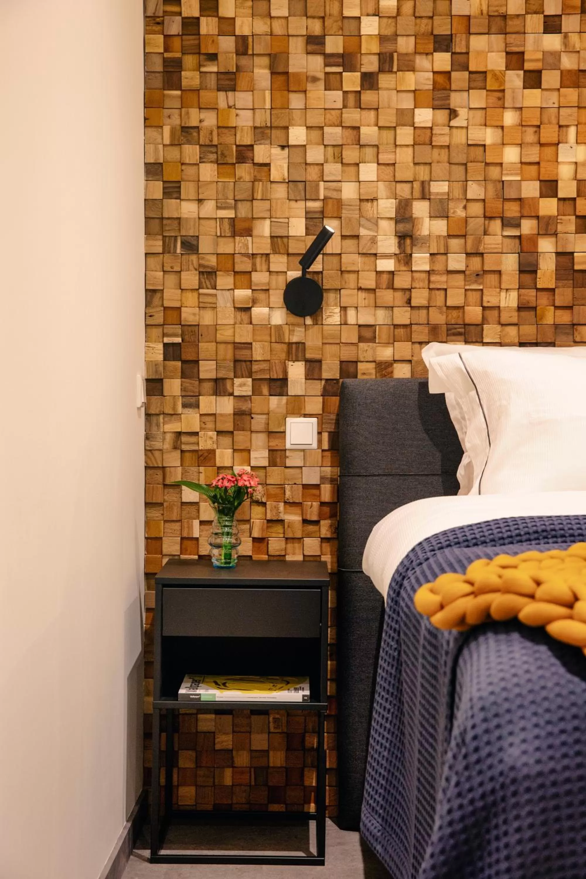 Bed in LOFT 188 Luxury Apartment Hotel