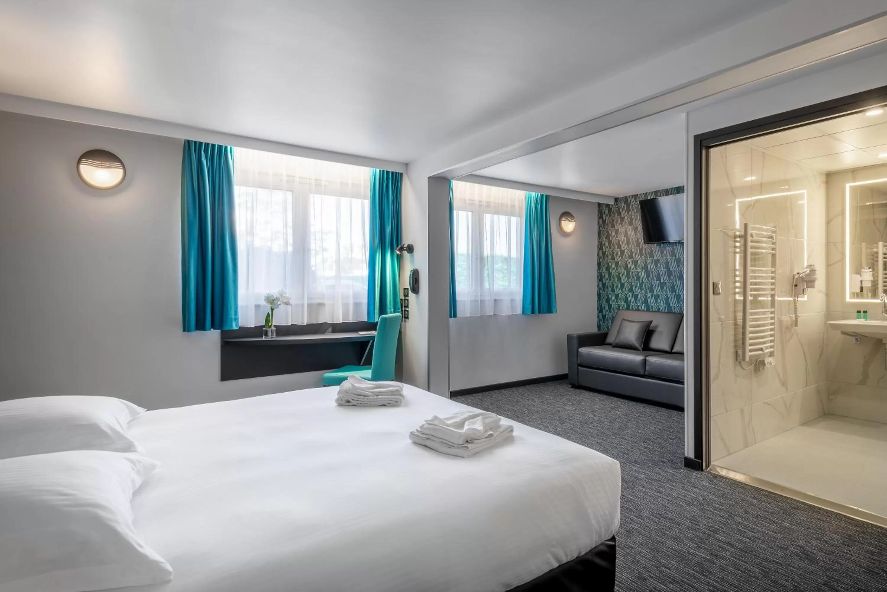 Family, Bed in Zenith Hotel Caen