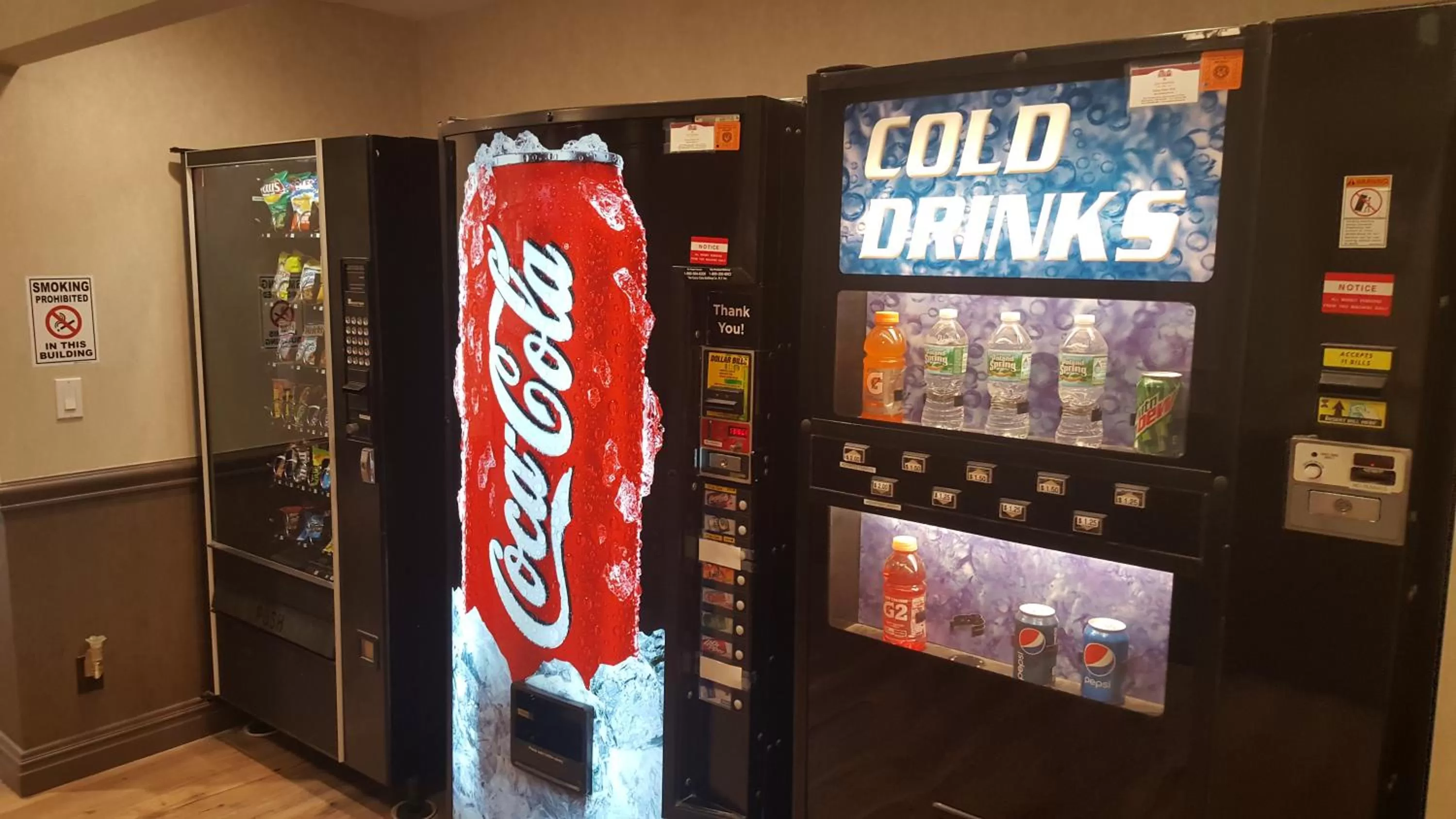 Food and drinks in East Norwich Inn