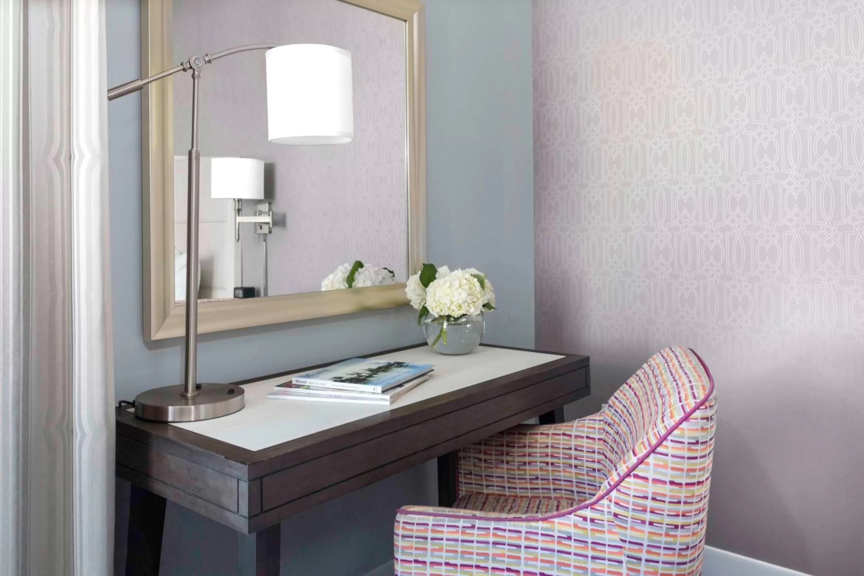 King Room with Pool View - Mobility Accessible/Non-Smoking in Hotel Continental Miami Beach, Tapestry Collection by Hilton