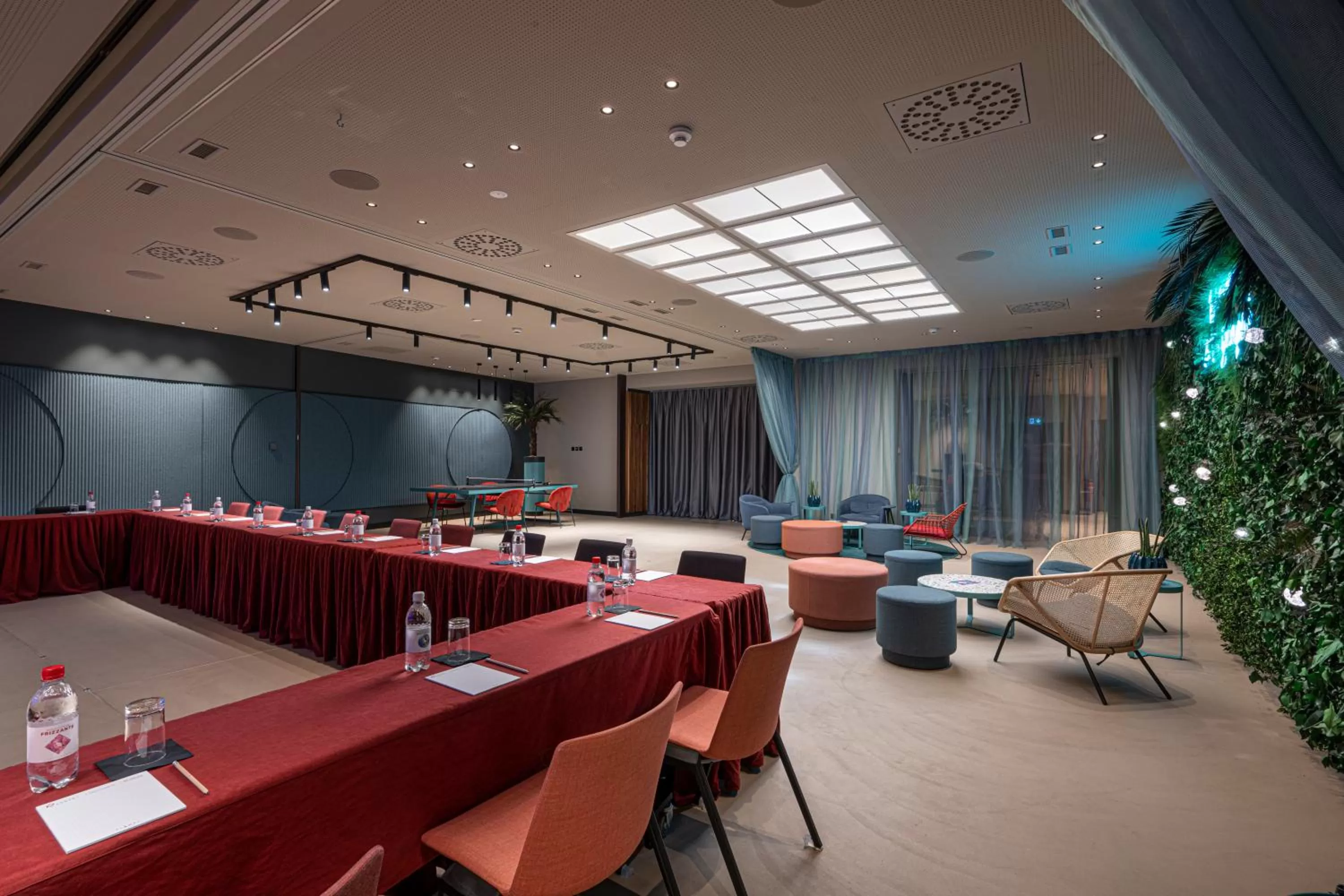 Meeting/conference room in LUGANODANTE Boutique & Lifestyle Hotel
