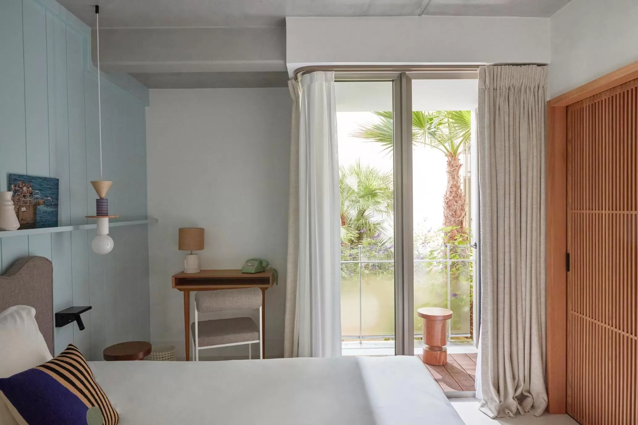 Photo of the whole room, Bed in Hôtel de La Plage