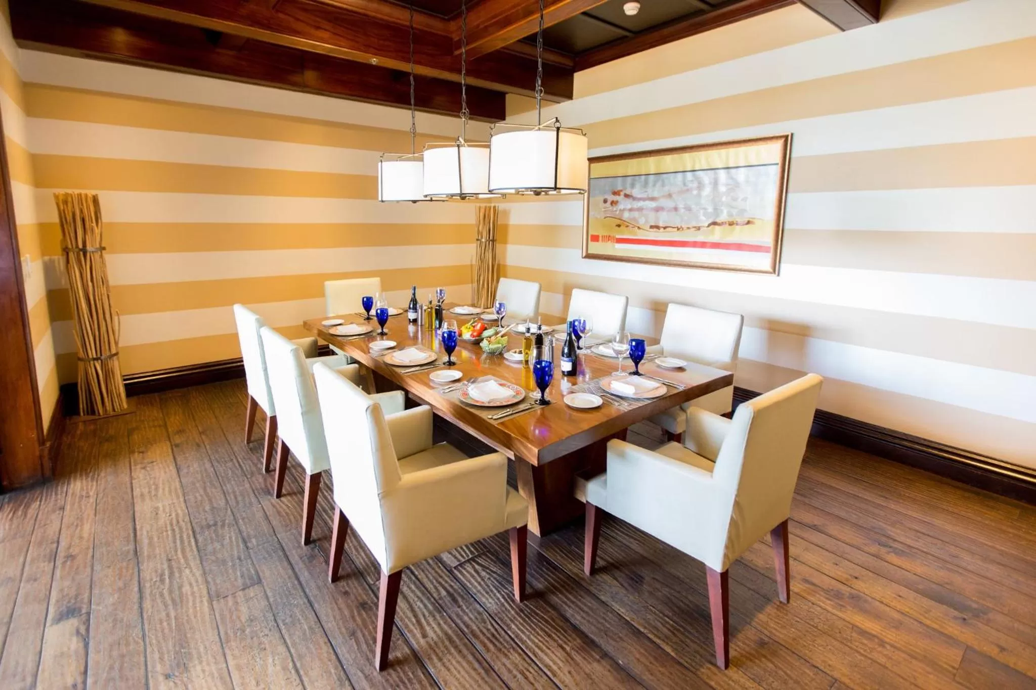 Restaurant/places to eat in InterContinental Costa Rica at Multiplaza Mall by IHG