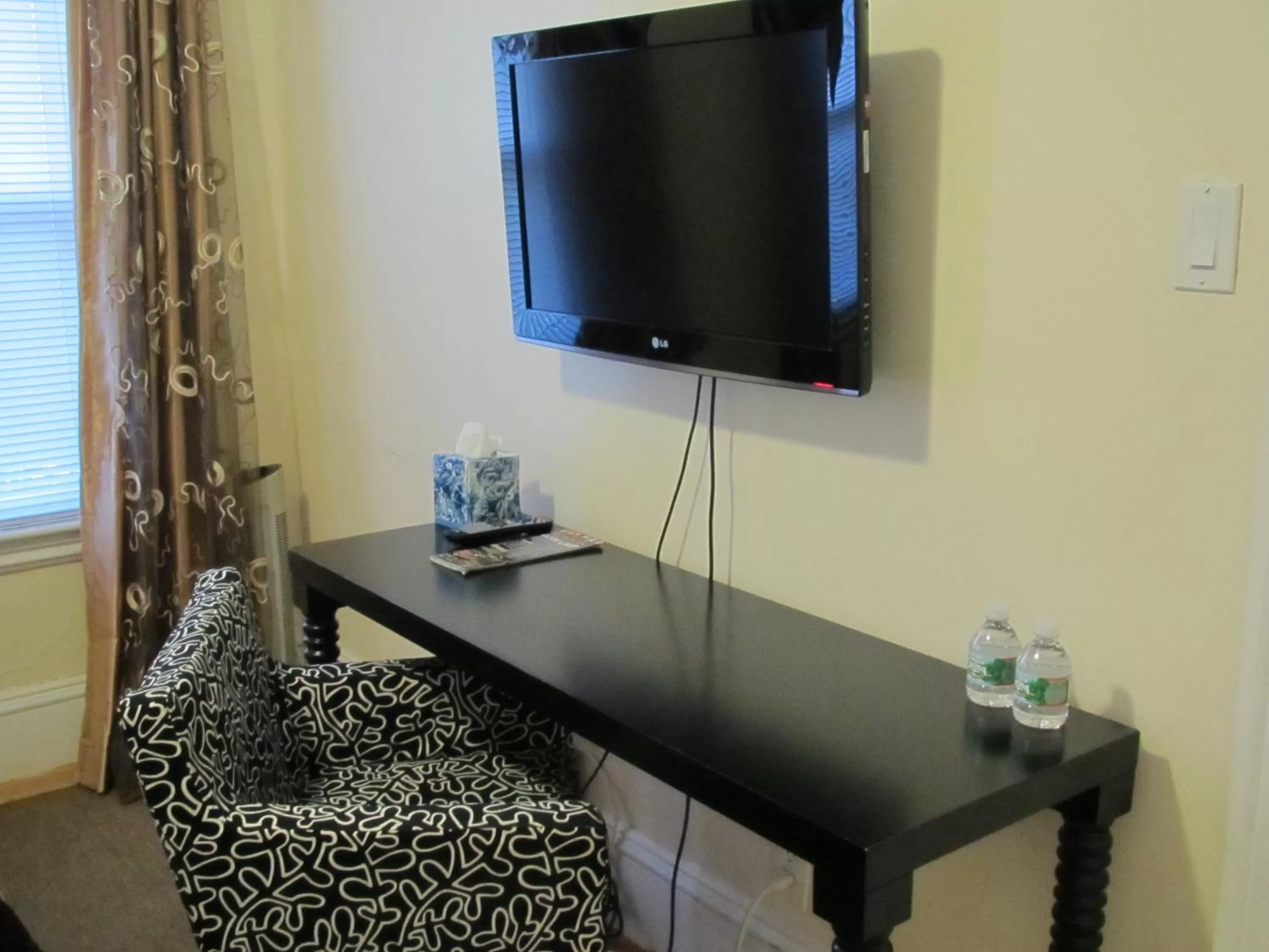 TV/Entertainment Center in Bowers House Bed and Breakfast