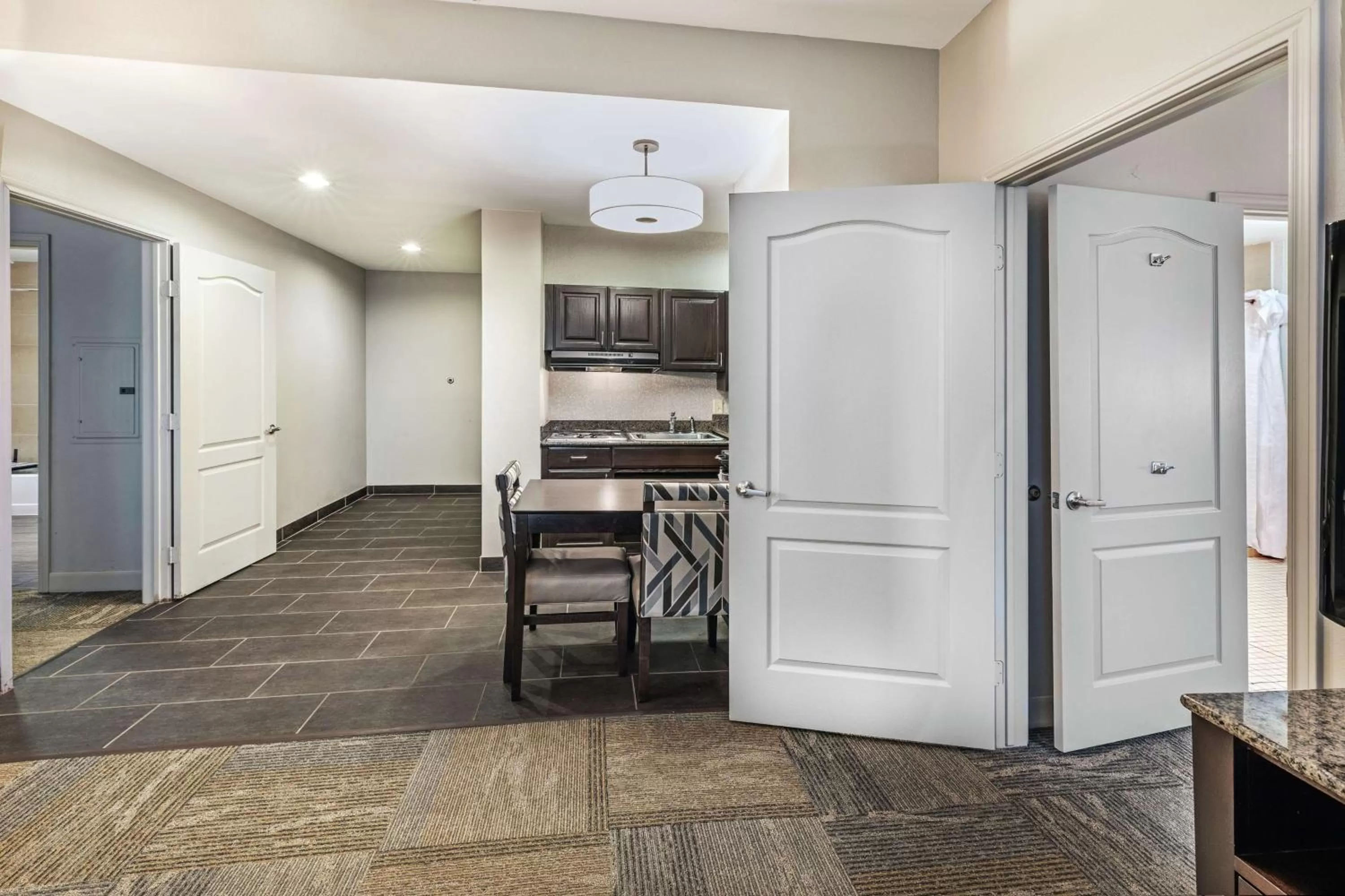 Kitchen or kitchenette in Homewood Suites by Hilton Waco