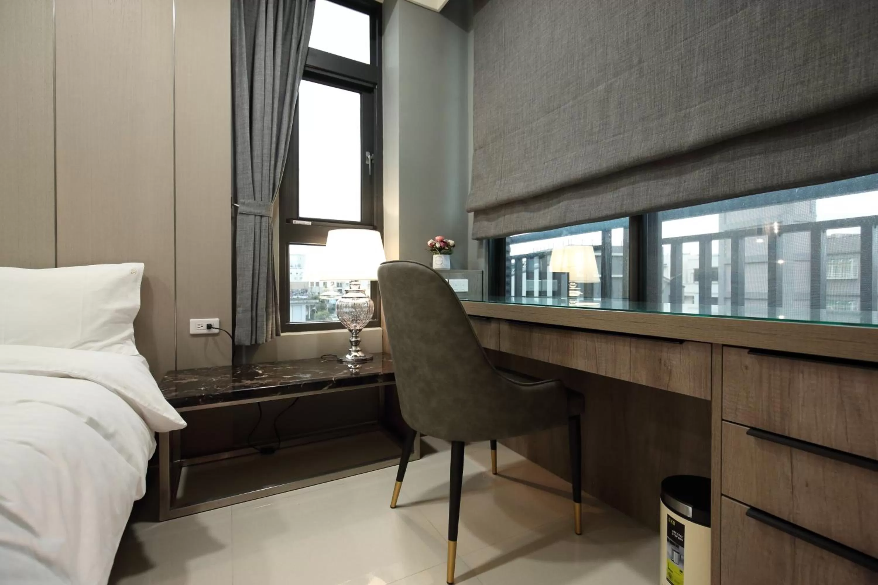 Seating area, Bed in 52 travelers home (with elevator)