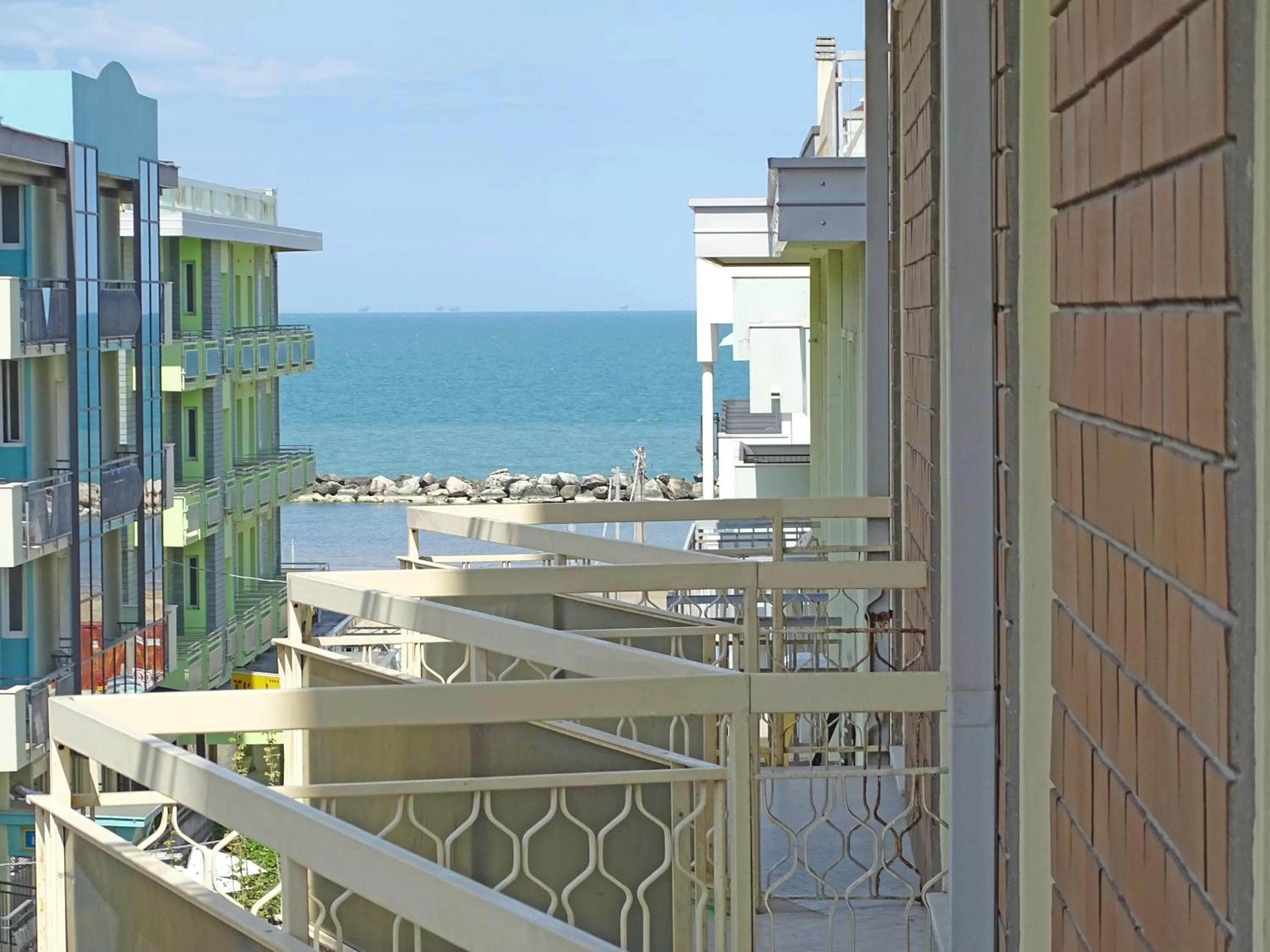 Sea view in Residence & Suites