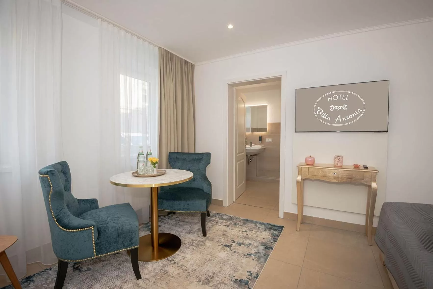 Seating area in Villa Antonia