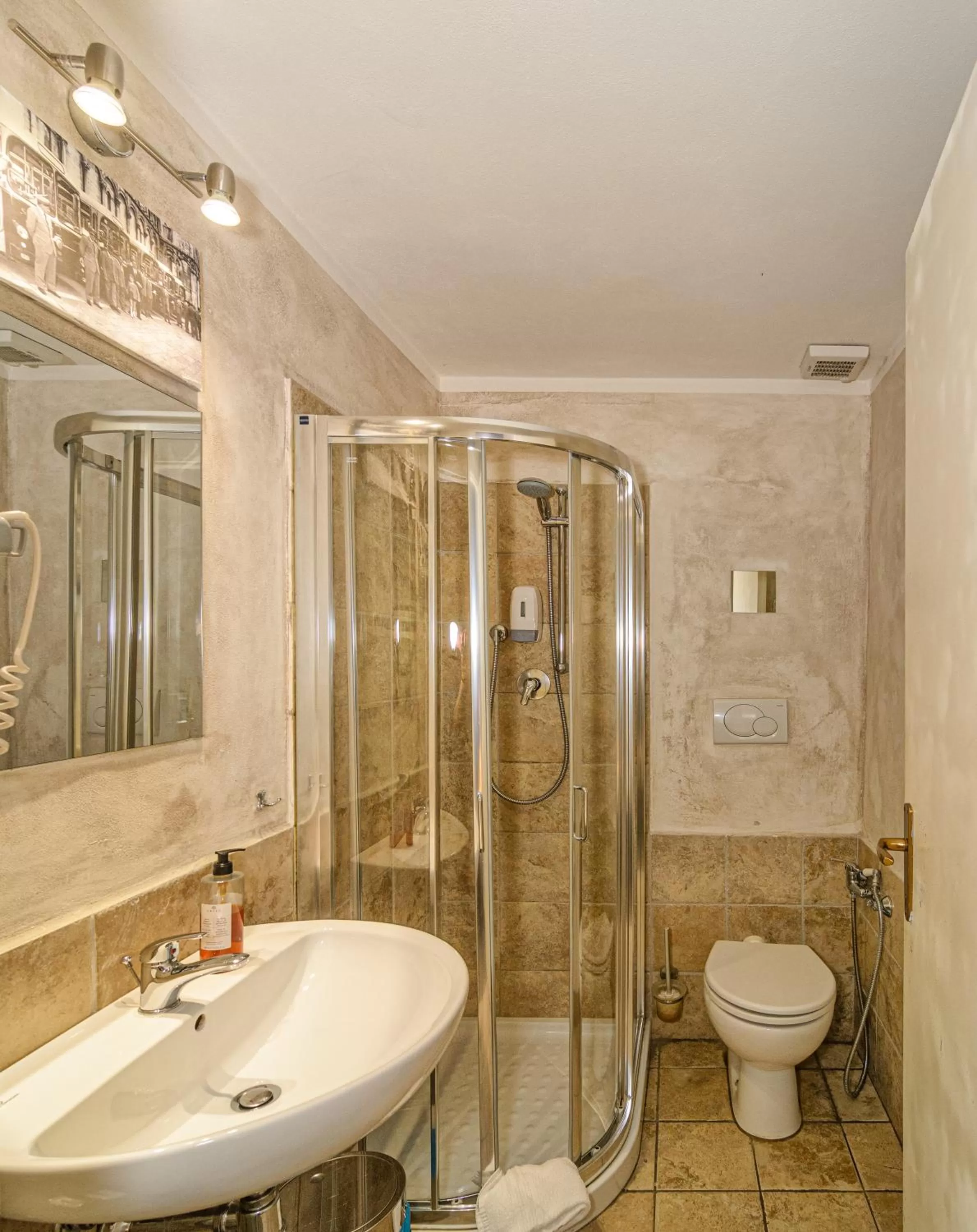 Bathroom in B&B Relais Inn Lucca