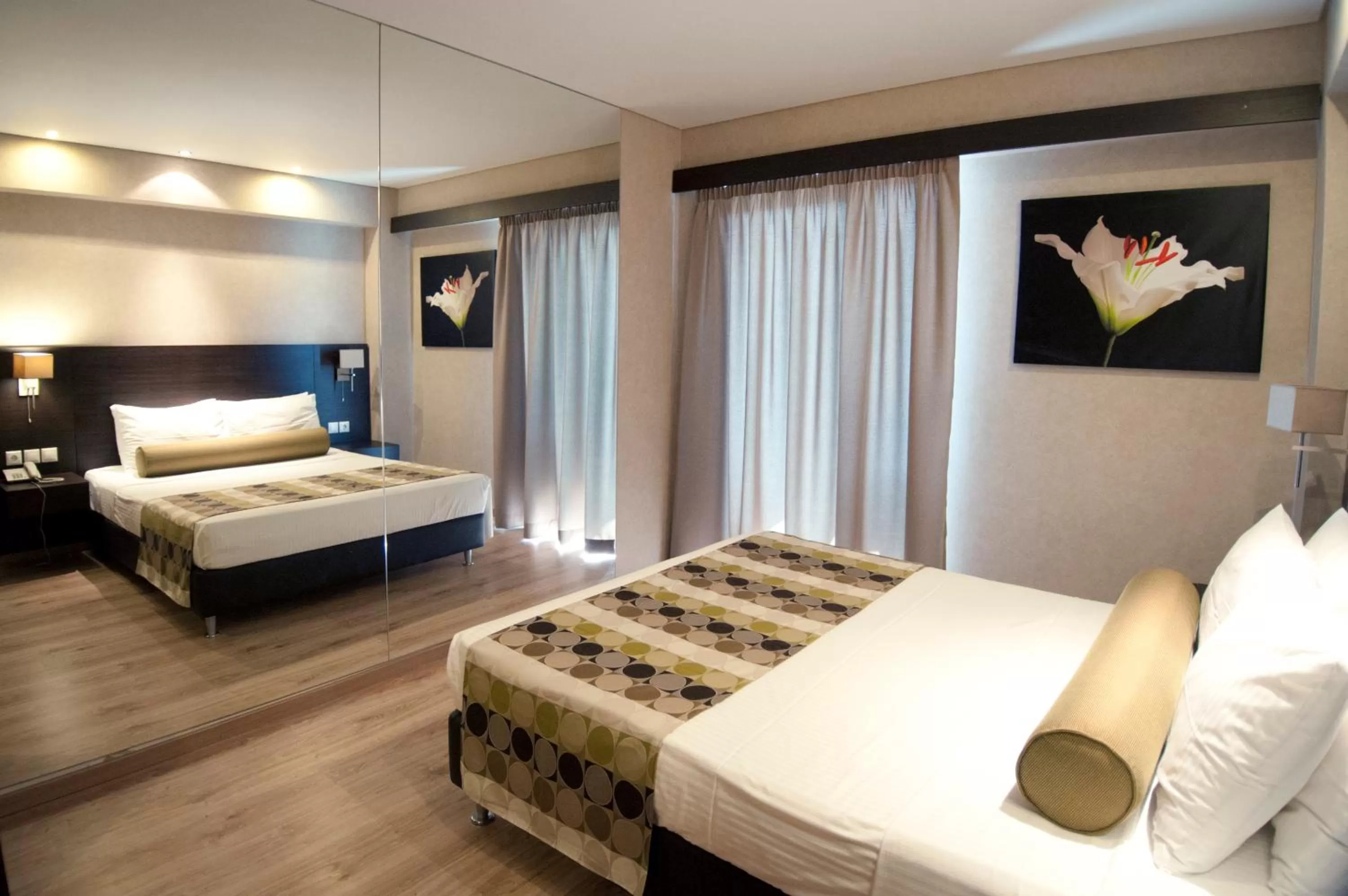 Bed in Nefeli Hotel Alimos