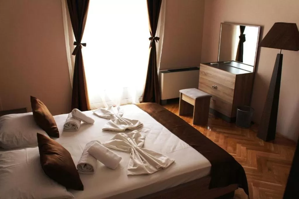 Bed in Hotel Crnogorska Kuća