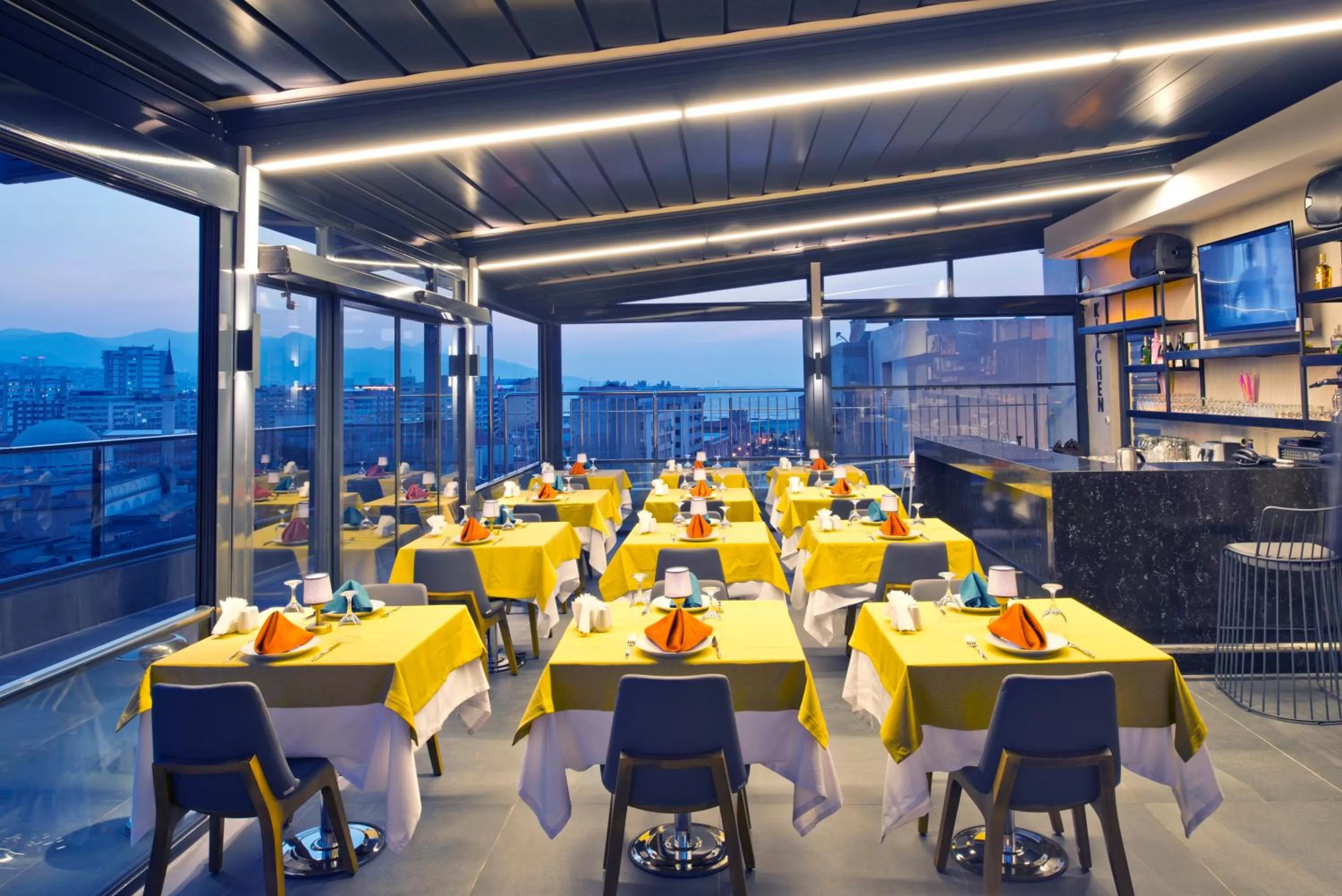 Restaurant/places to eat in Hotel 86 By Katipoğlu