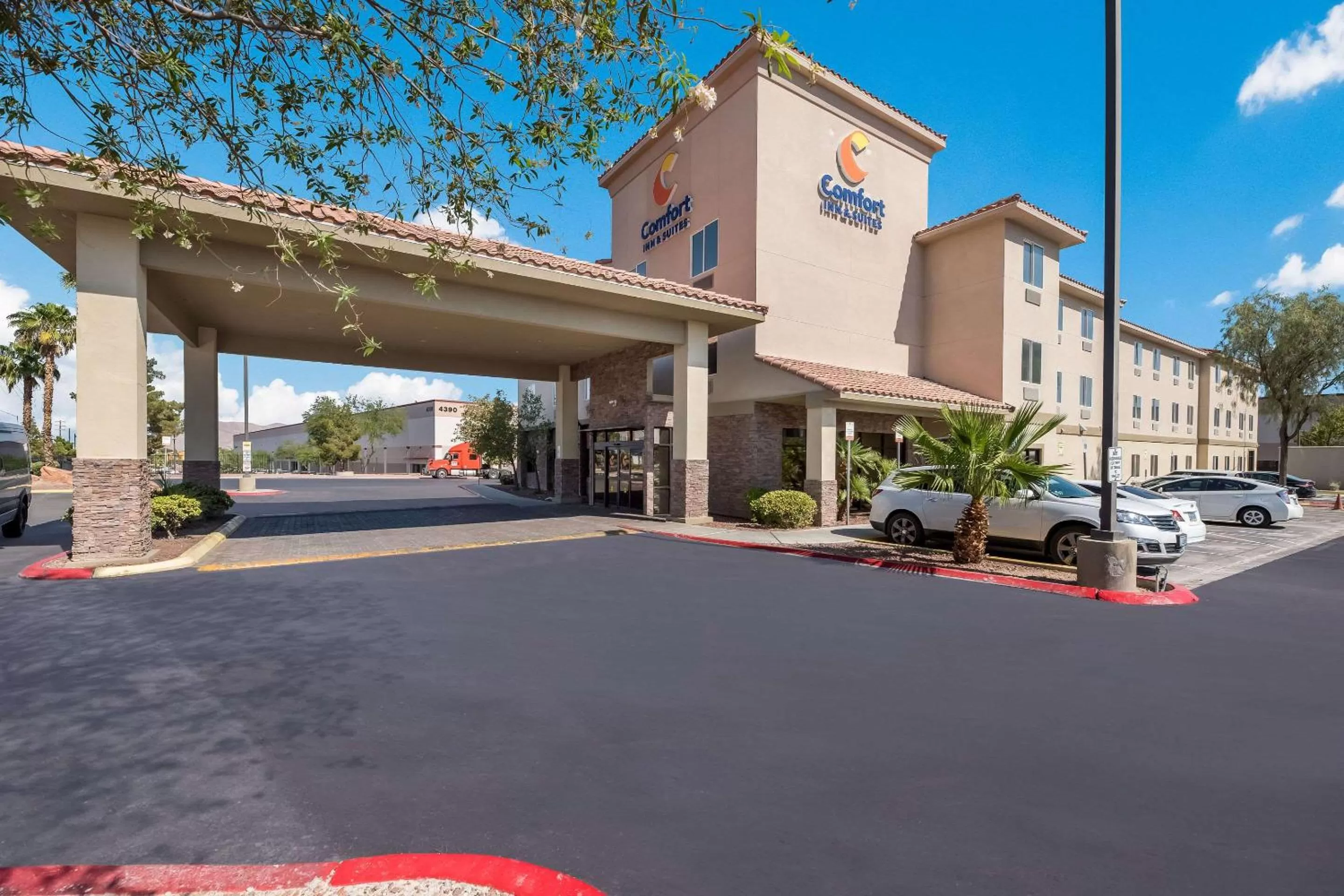 Property building in Comfort Inn & Suites Las Vegas - Nellis