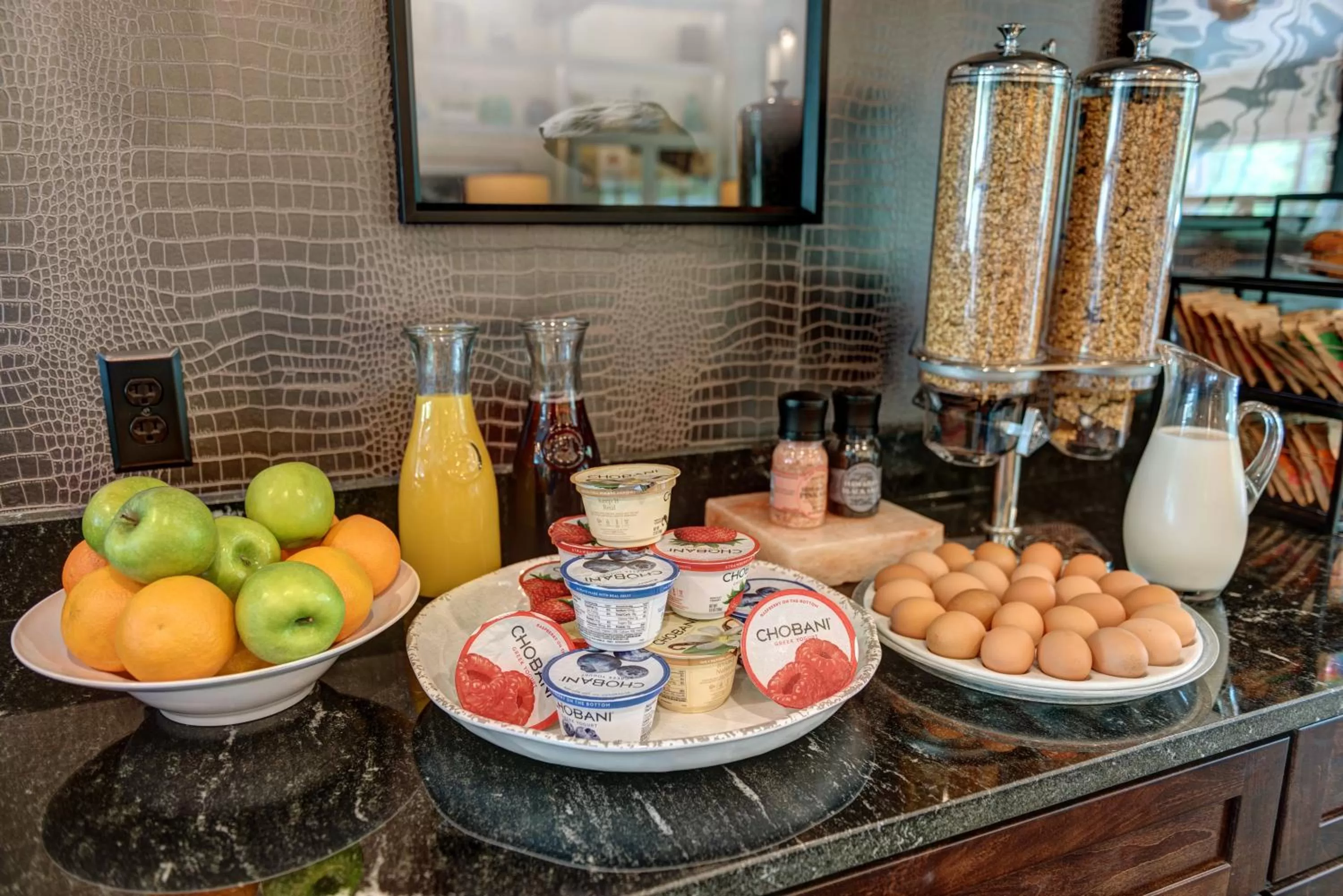 Continental breakfast in Garrison Hotel & Suites Dover-Portsmouth, an Ascend Collection Hotel