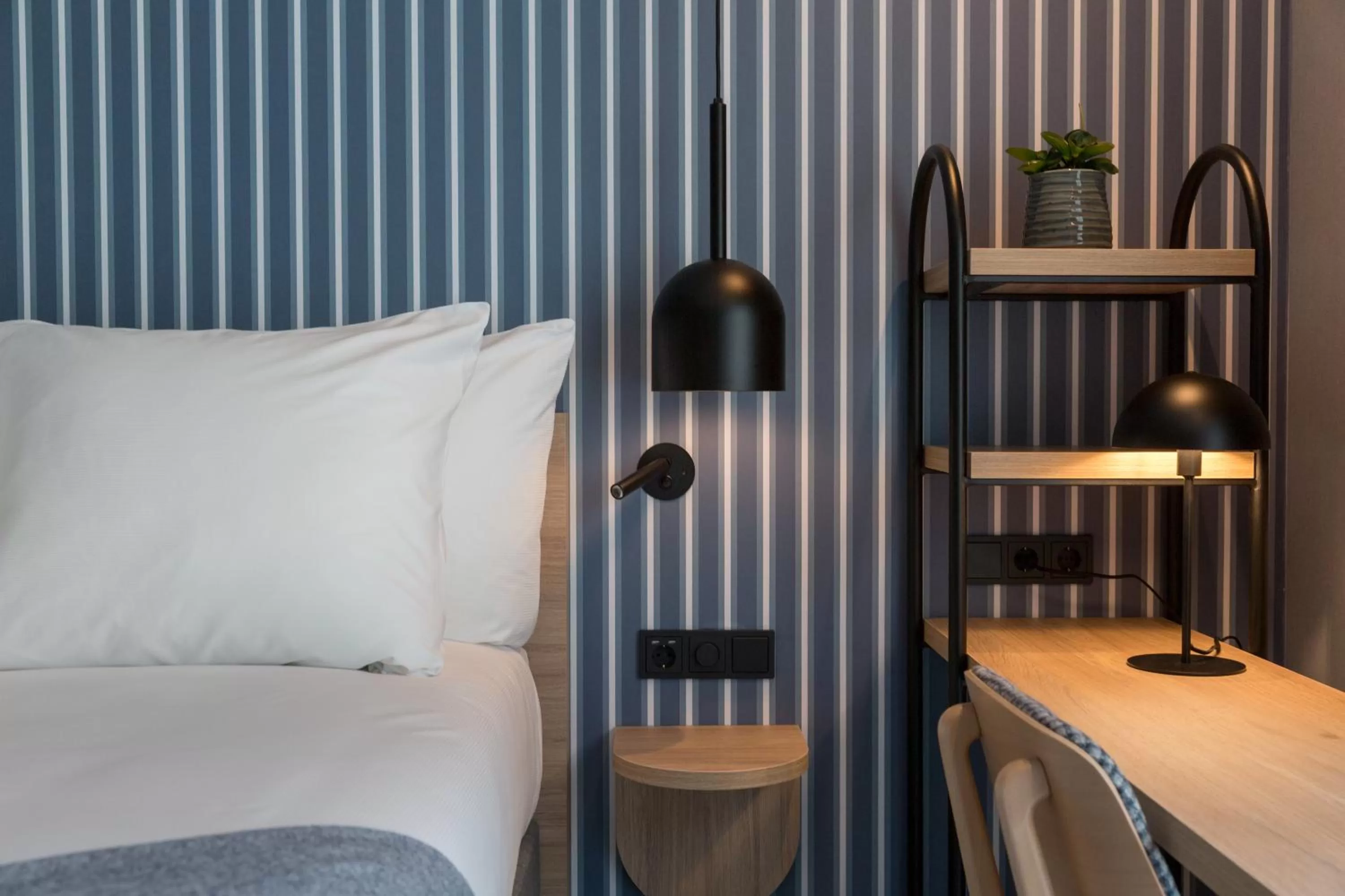 Seating area, Bed in Van der Valk Hotel Venlo