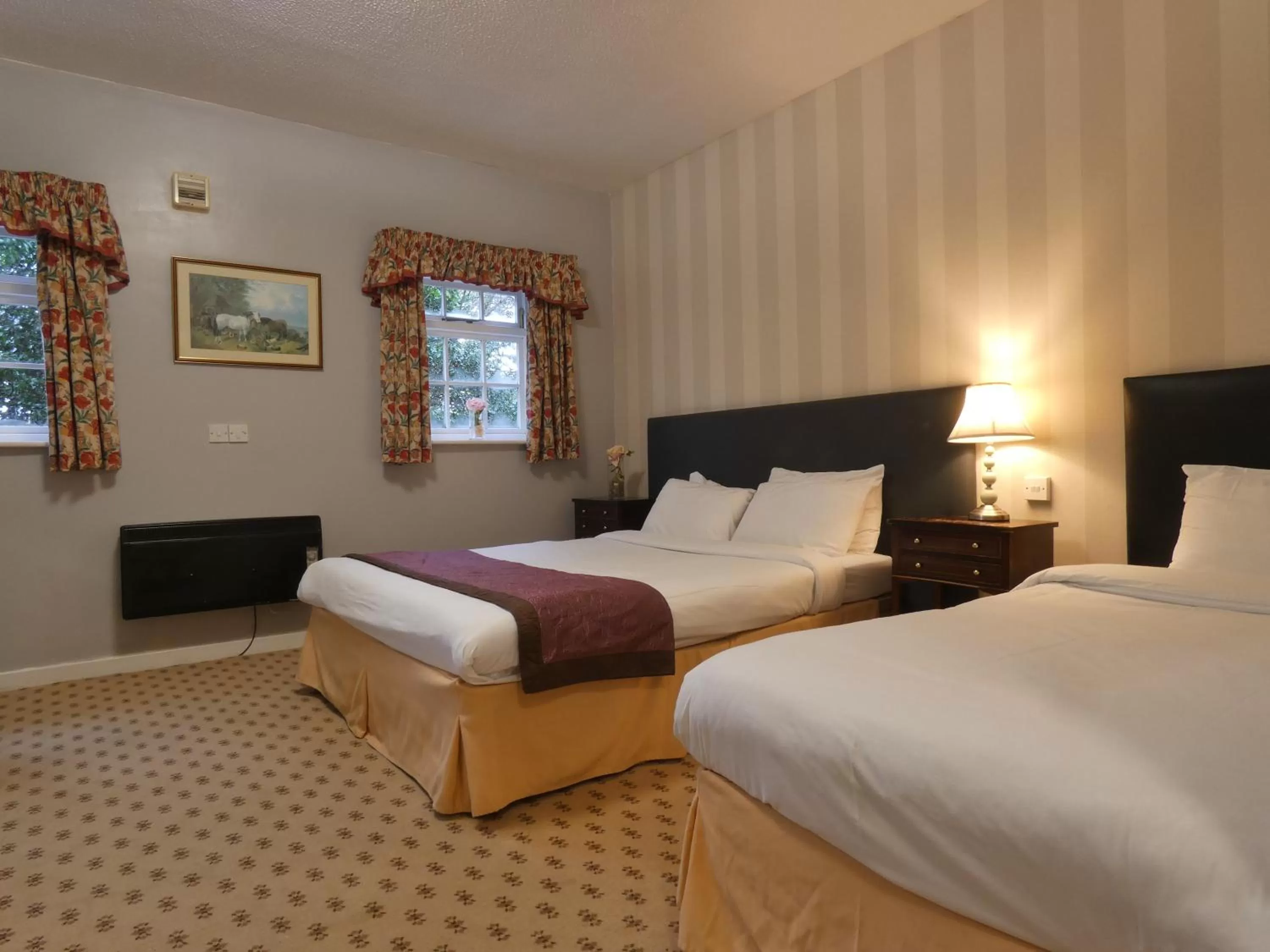 Photo of the whole room, Bed in Marston Farm Hotel
