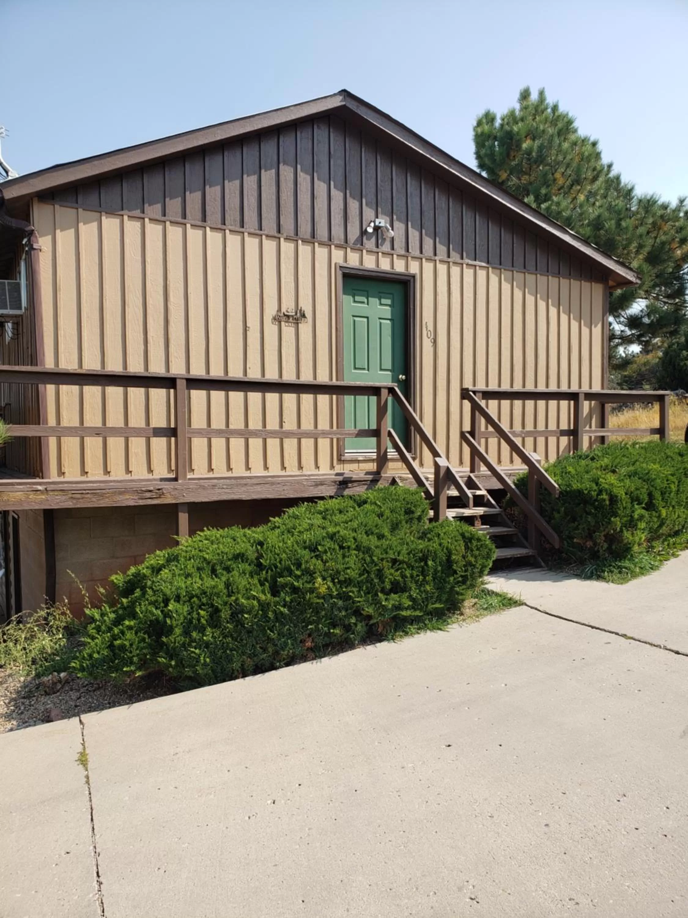 Facade/entrance, Property Building in Flaming Gorge Resort