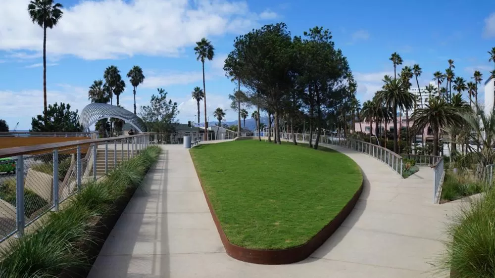 Natural landscape in Ocean Lodge Santa Monica Beach Hotel