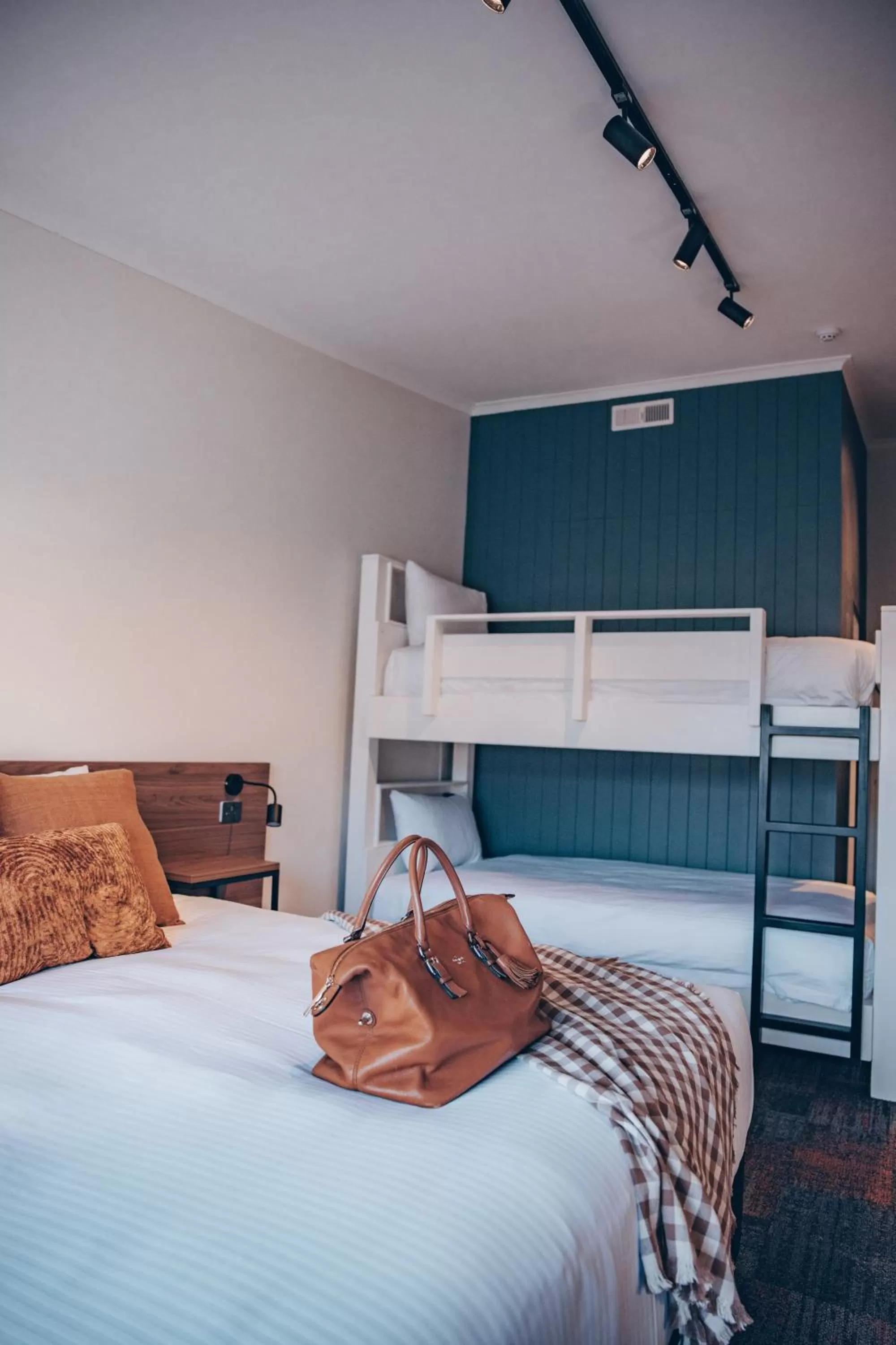 Bed in Banjo Paterson Inn