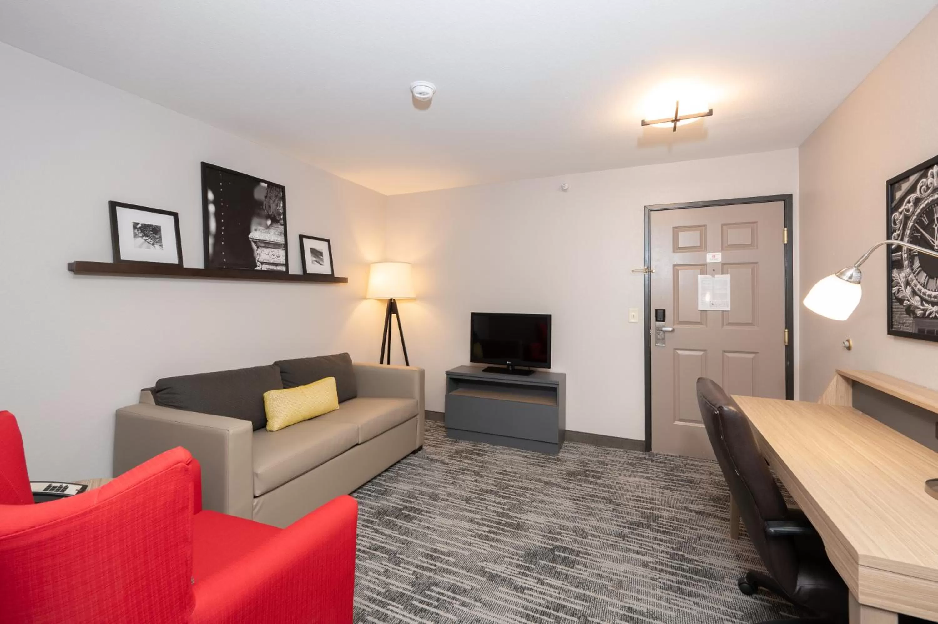 One-Bedroom King Suite with Sofa Bed in Country Inn & Suites by Radisson, Bloomington-Normal Airport, IL