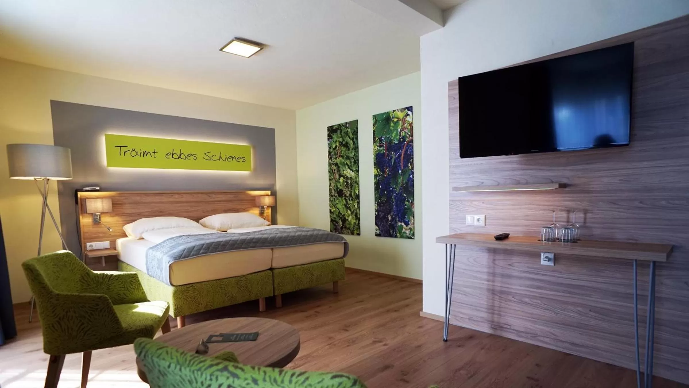 Photo of the whole room, Bed in Moselromantik Hotel Am Panoramabogen