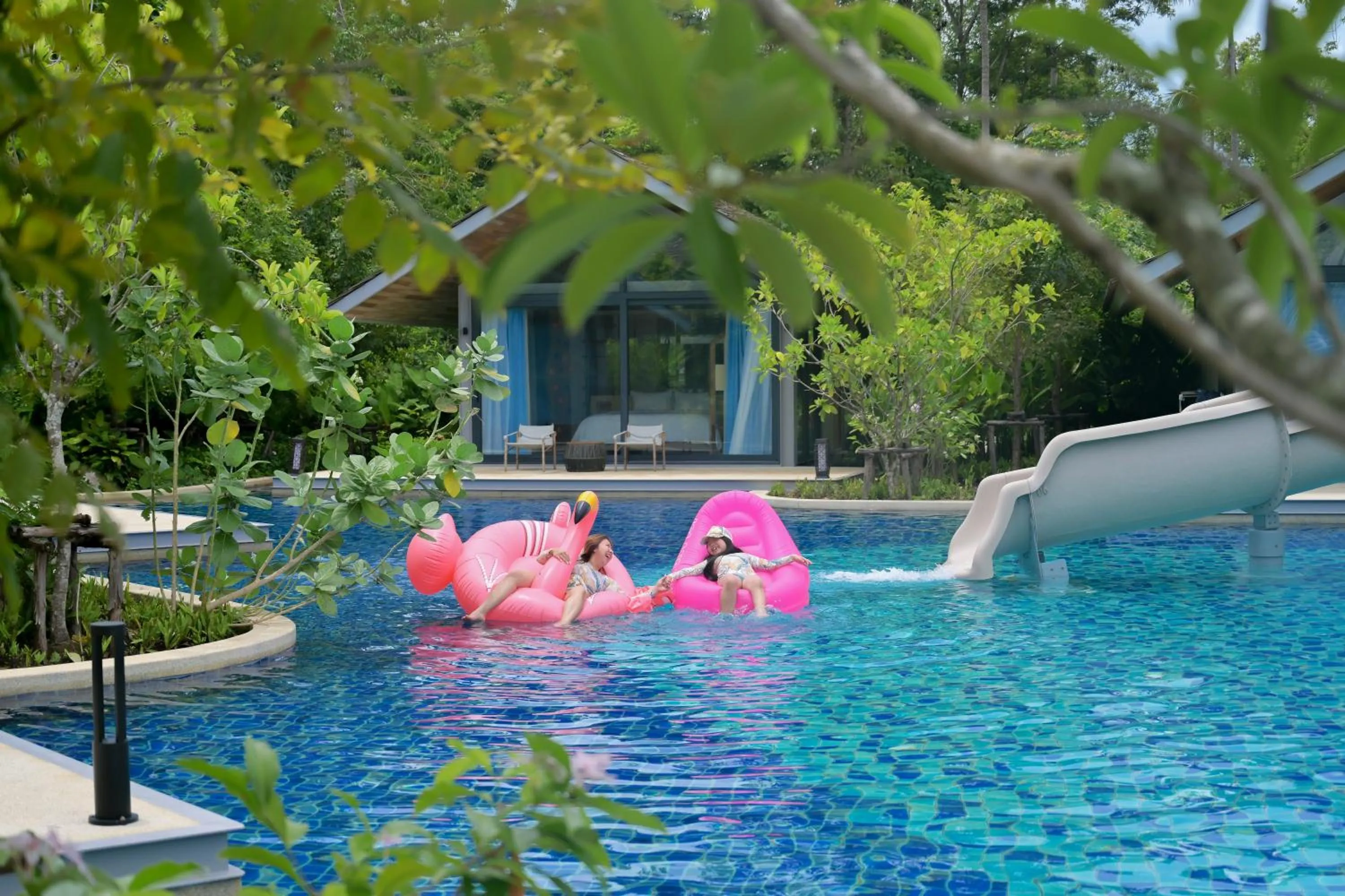 Swimming pool in Island Escape Burasari