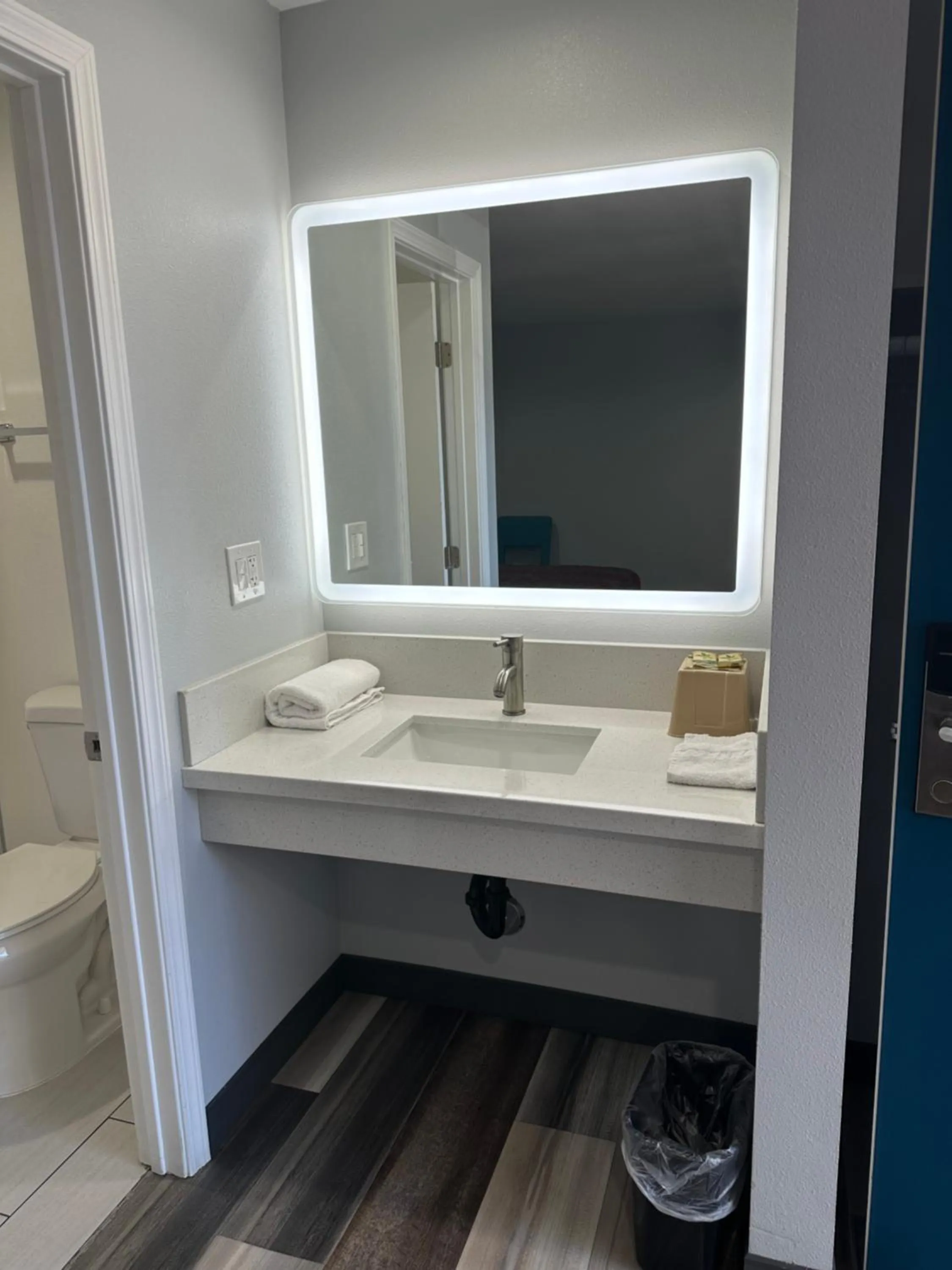 Sahara Inn - Los Angeles