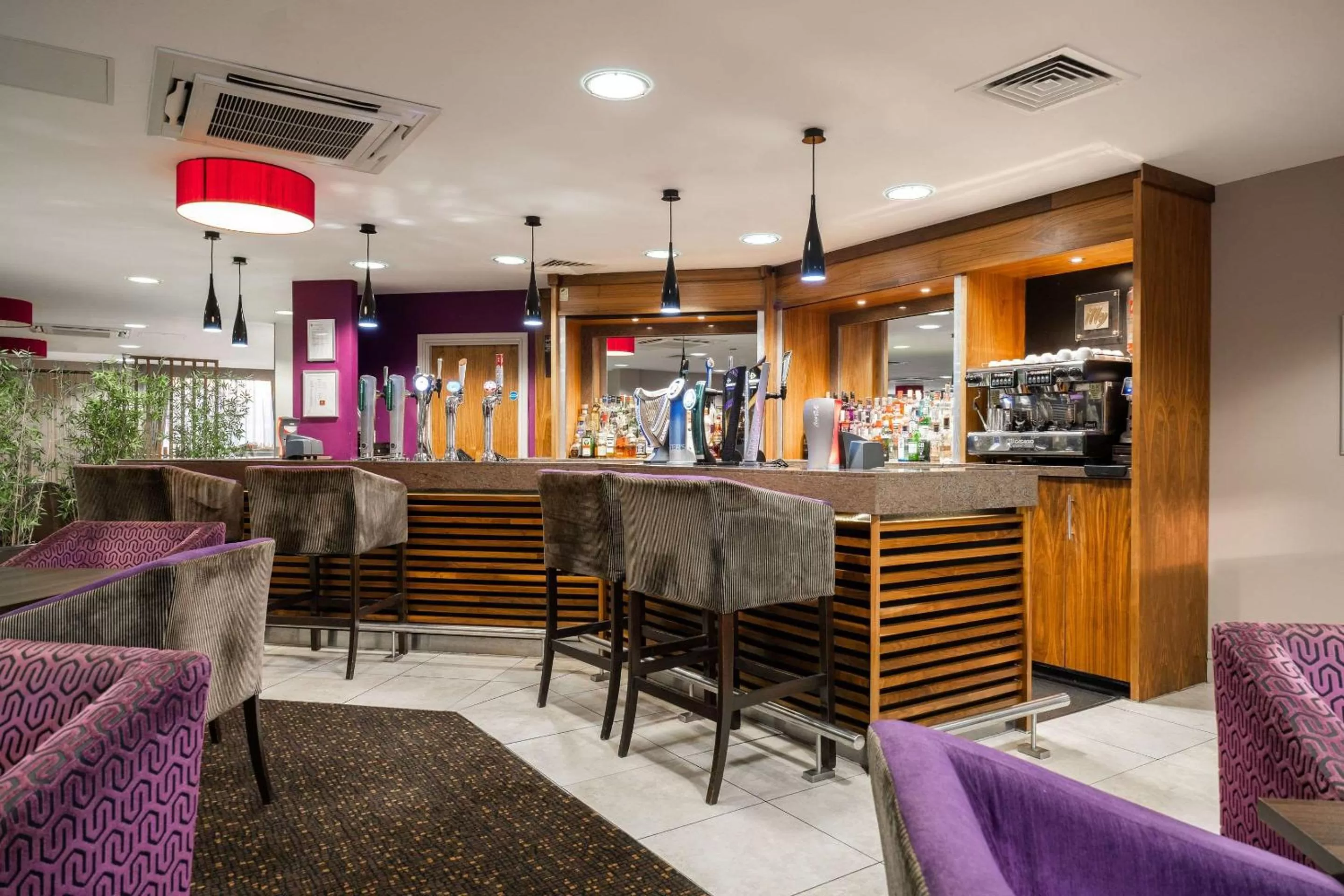 Lounge or bar in Clarion Hotel Newcastle South