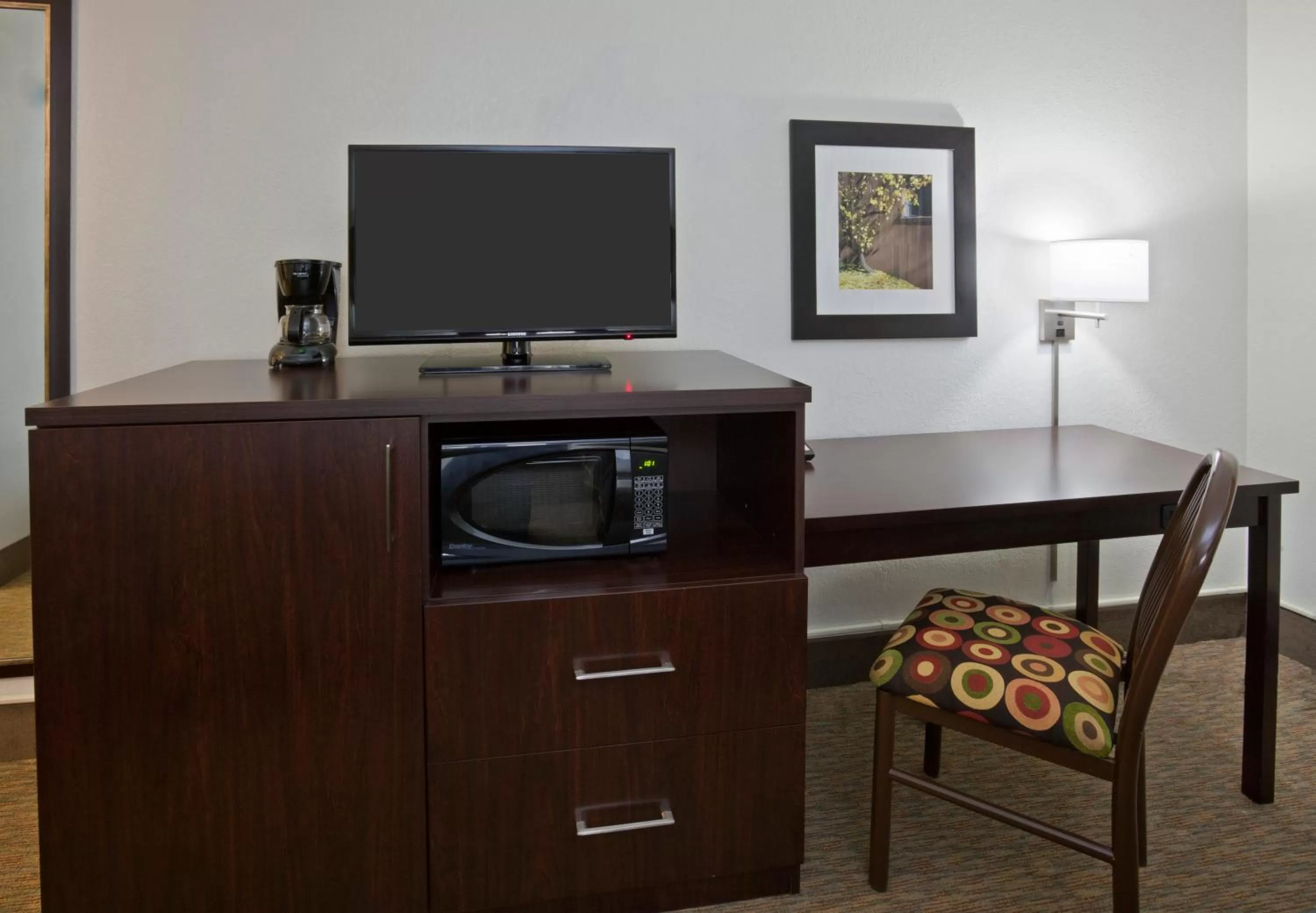 TV and multimedia in Fargo Inn and Suites