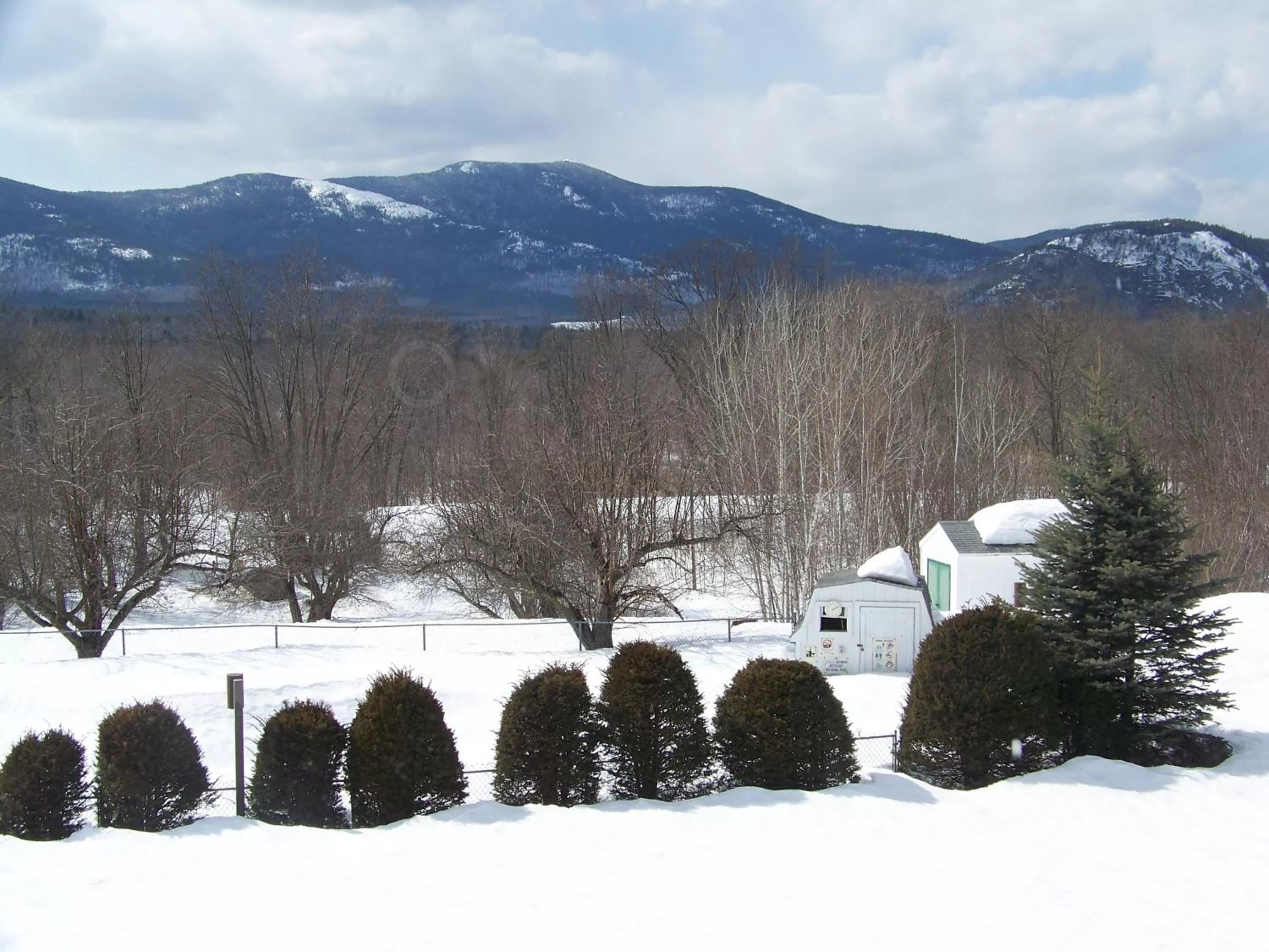 Swimming pool in Briarcliff Motel