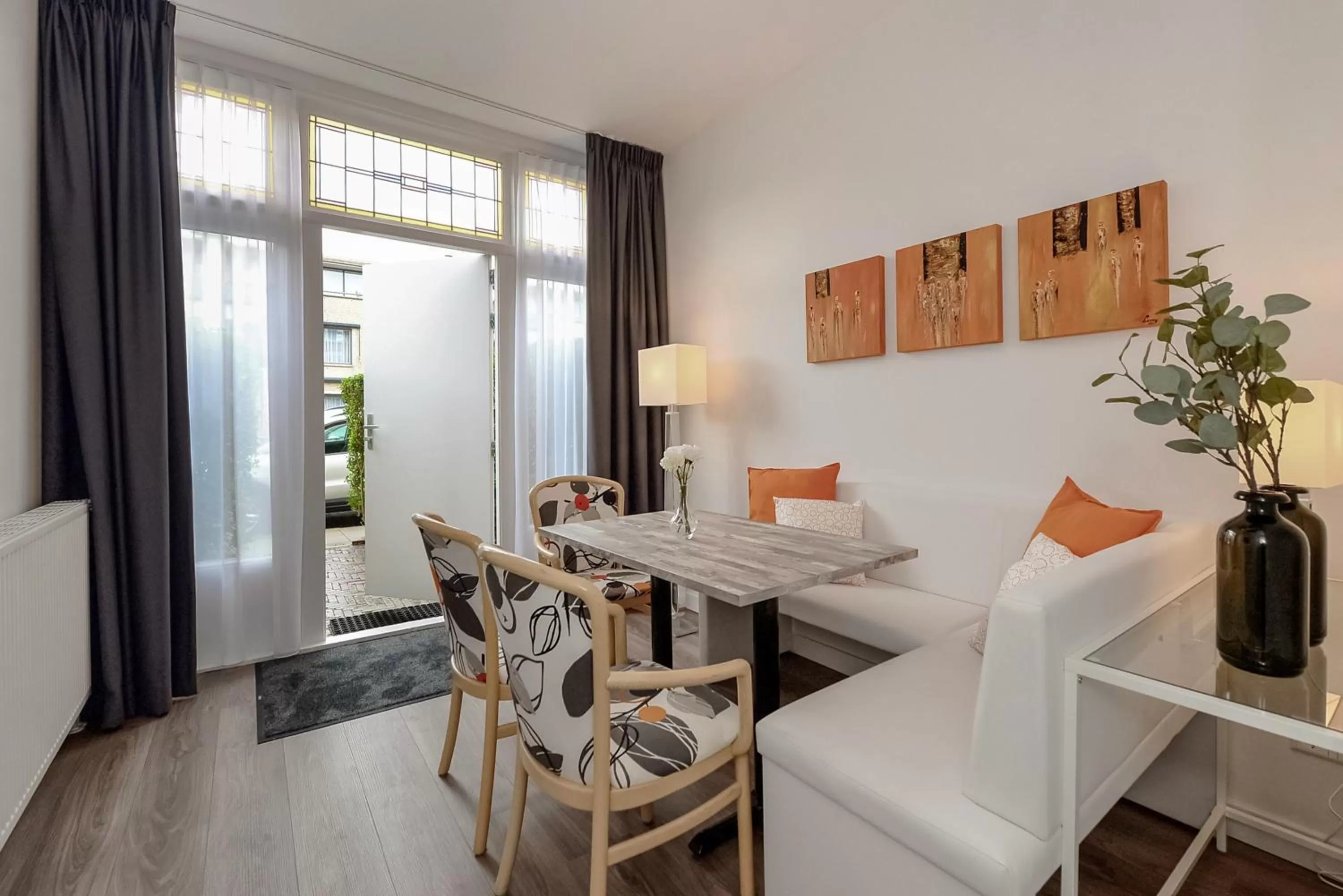 Seating area in Hotel Bor Scheveningen