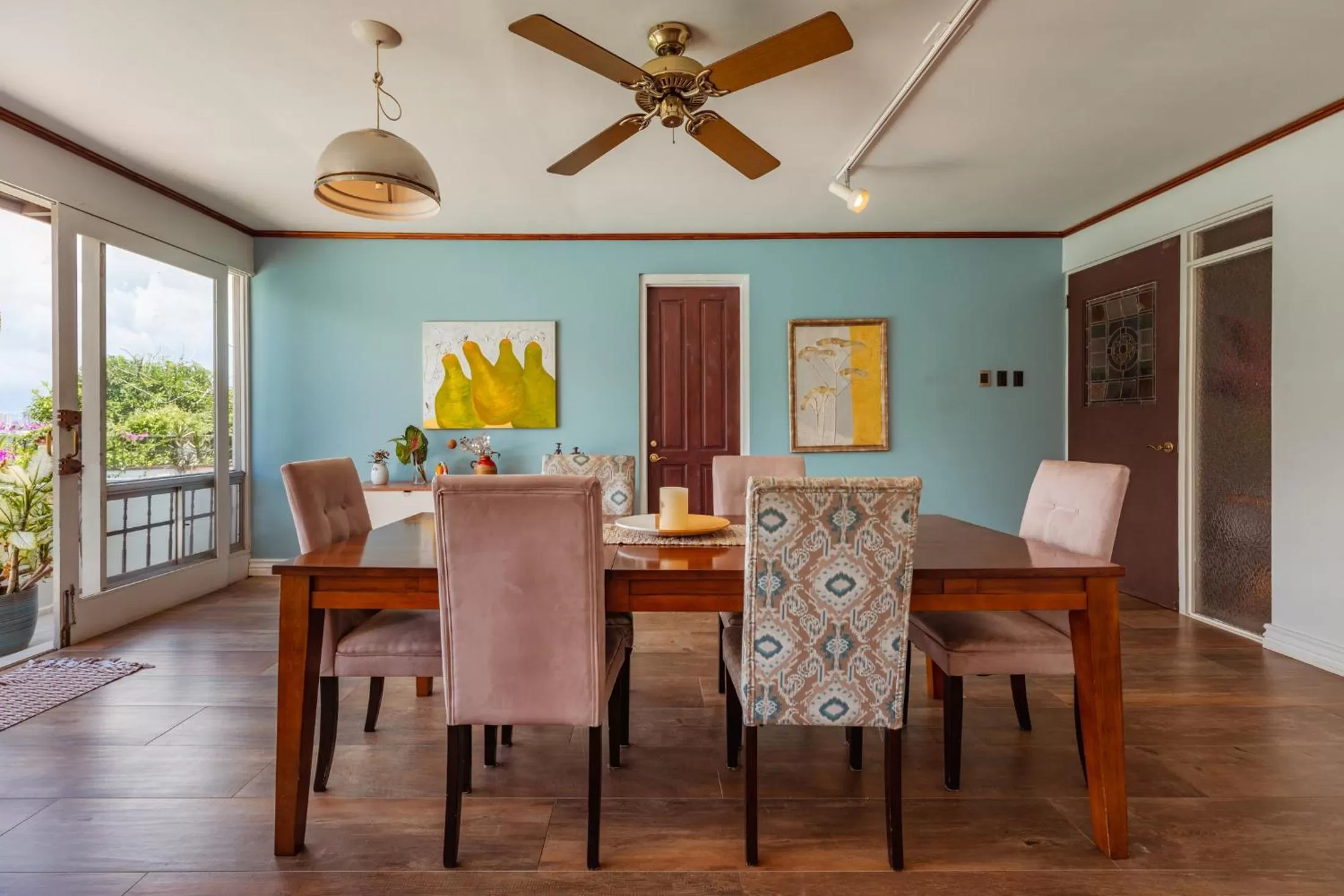 Lobby or reception in Posada el Quijote