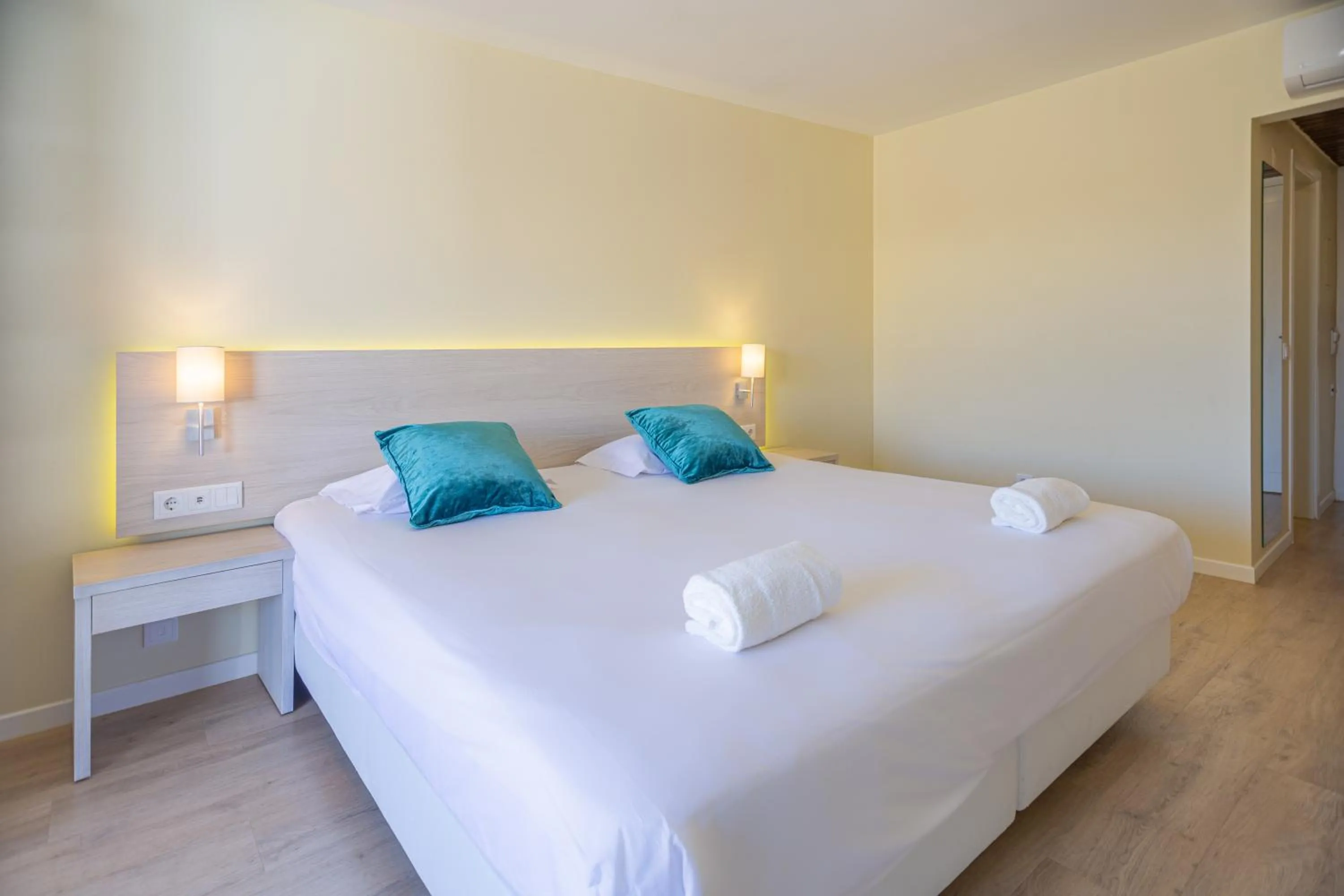 Bed in Estalagem Muchaxo Hotel