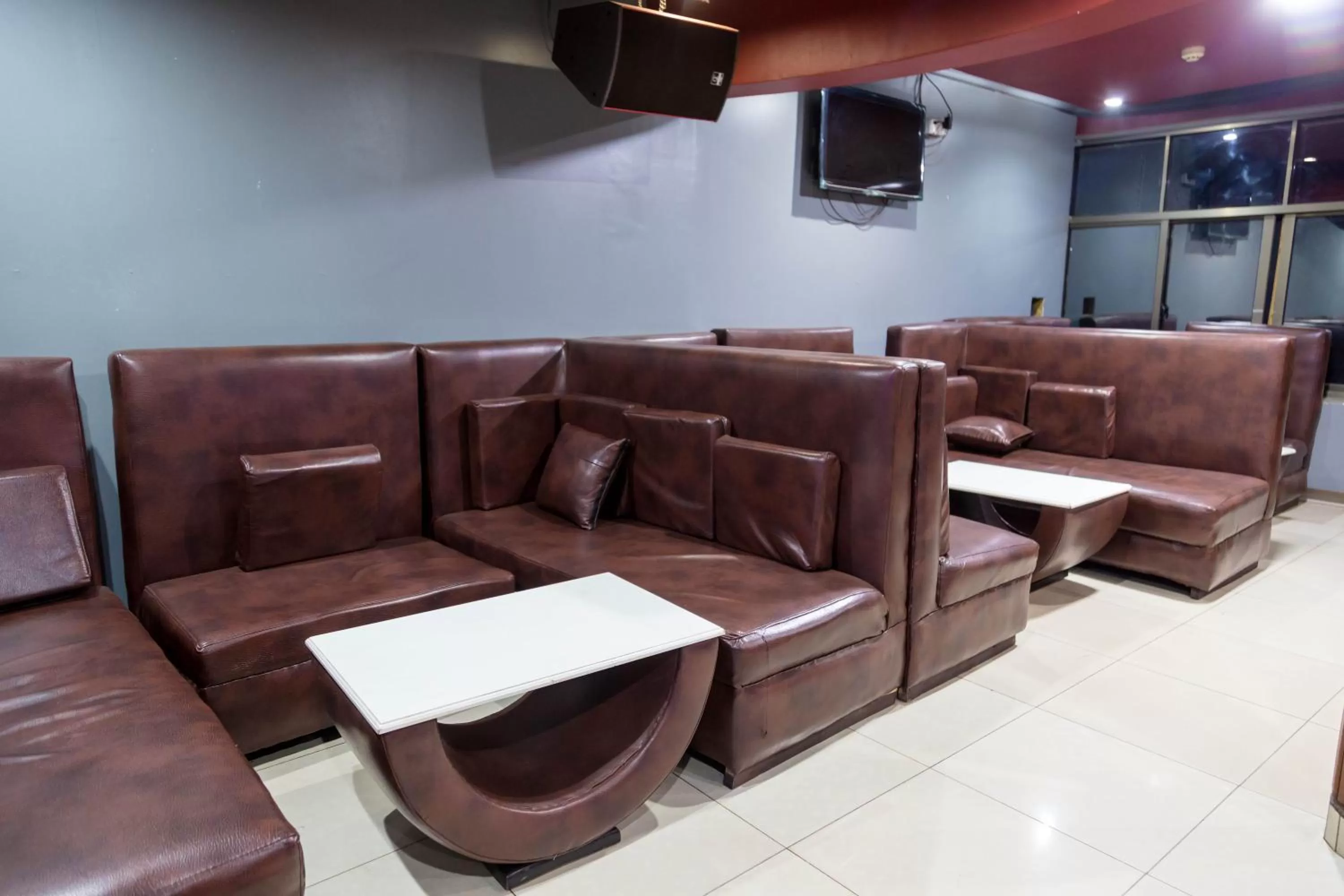 Lounge or bar in Olympic Hotel