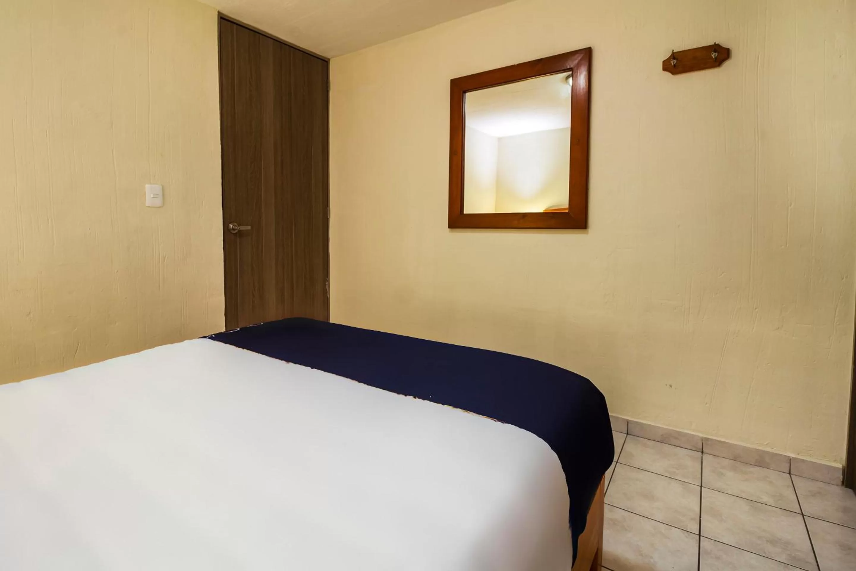 Bedroom, Bed in Suites Navata