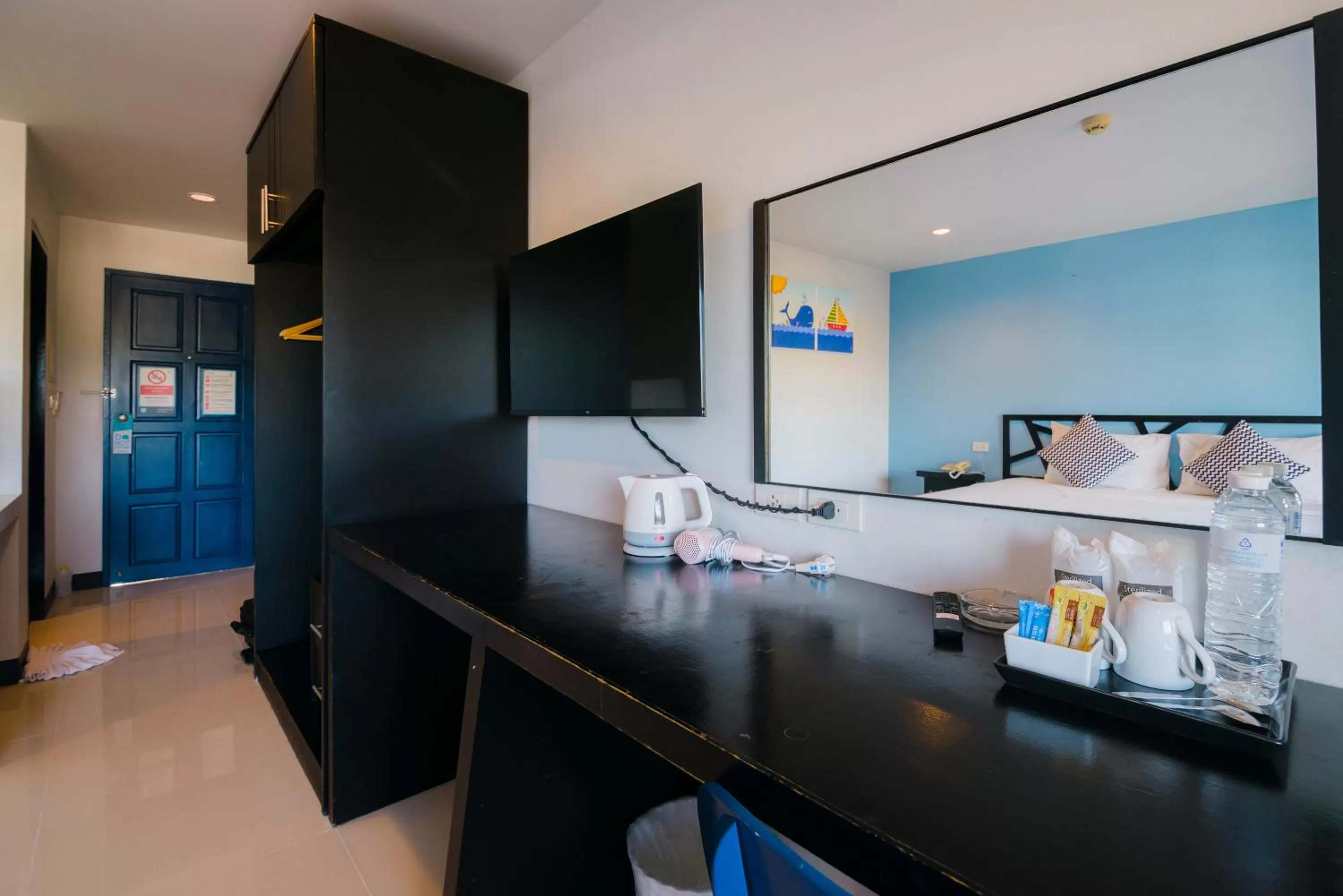 Photo of the whole room in Sleep Whale Hotel