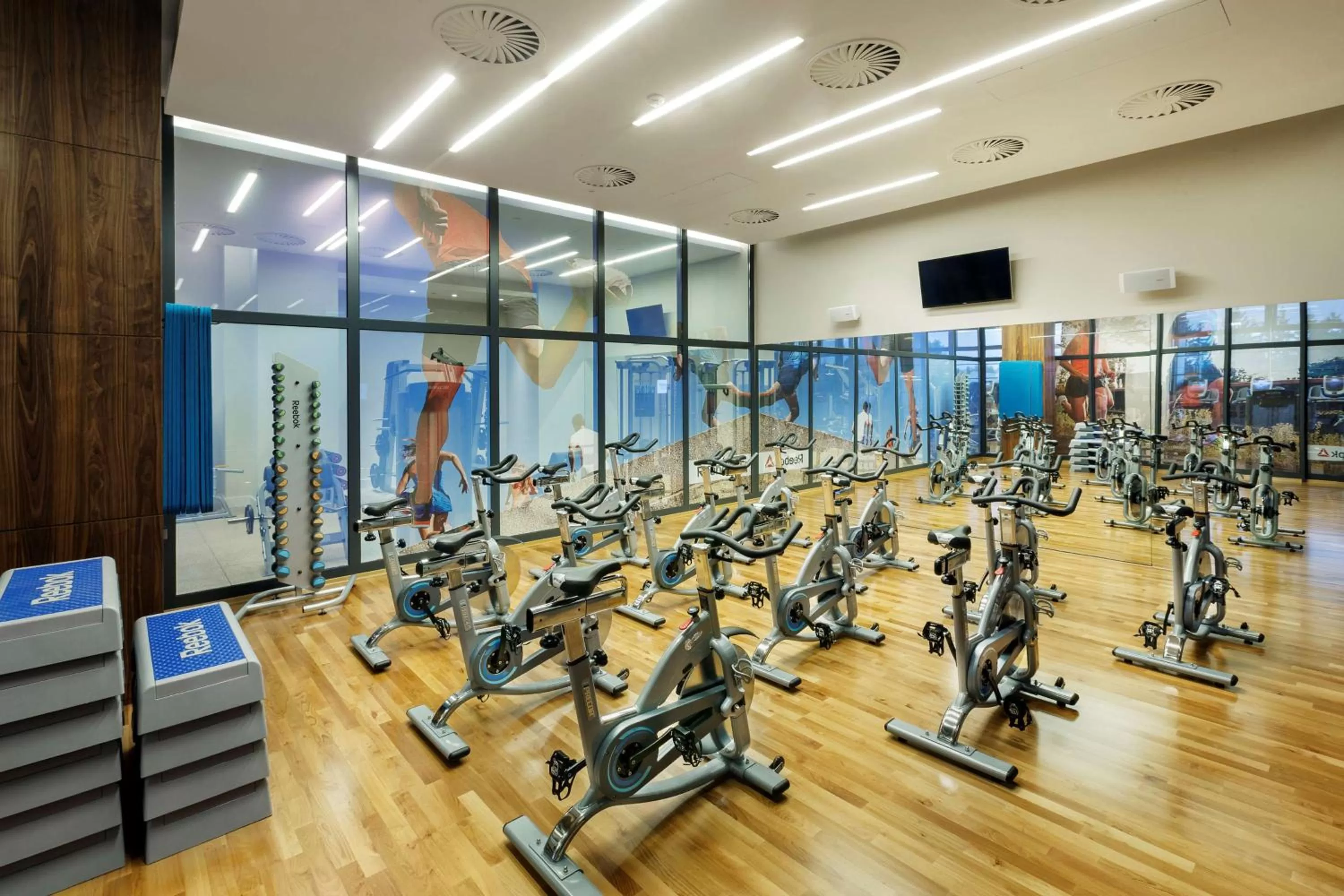 Fitness centre/facilities in DoubleTree by Hilton Hotel & Conference Centre Warsaw