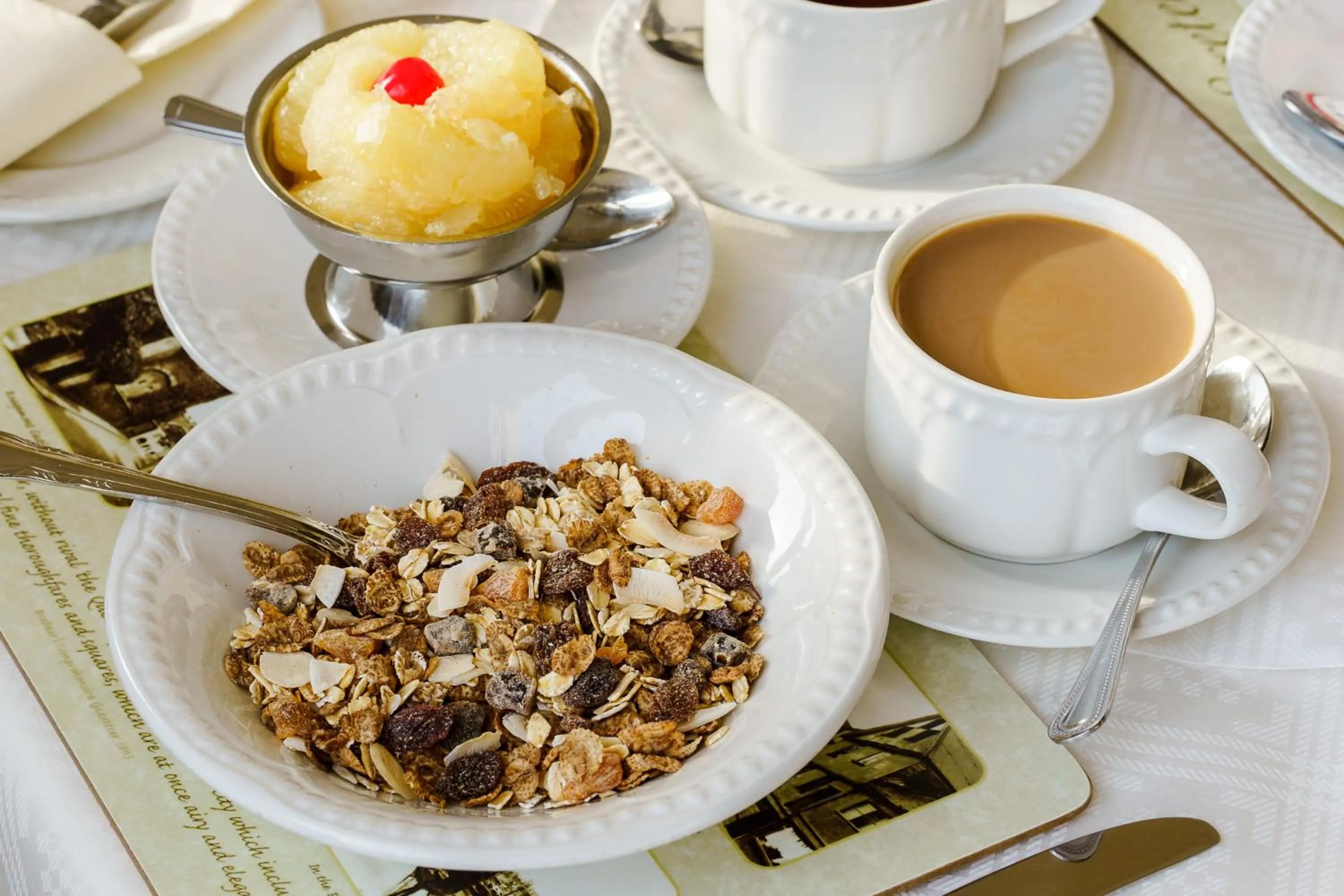 Food and drinks in St Andrews Hotel