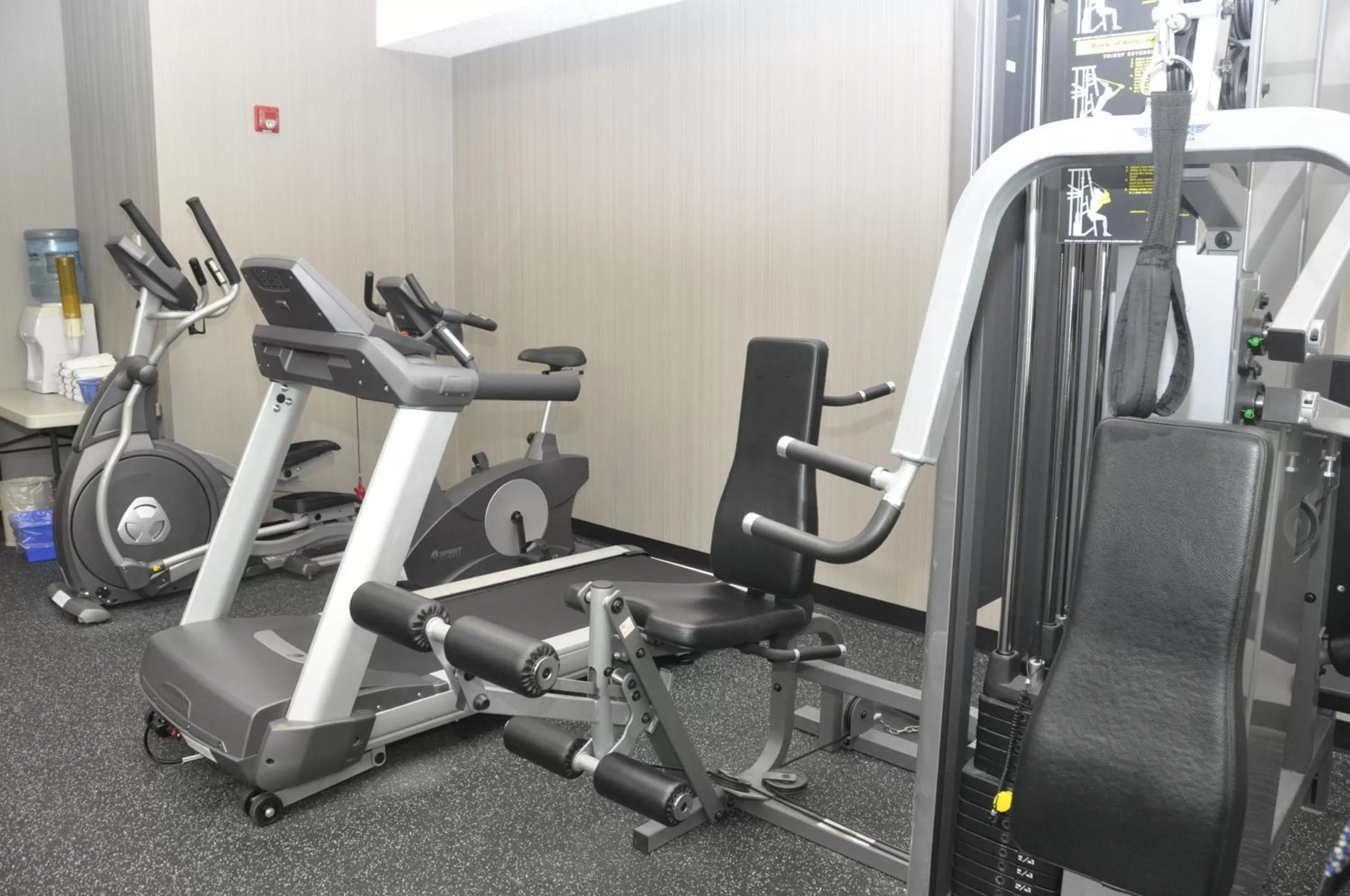 Spa and wellness centre/facilities in Holiday Inn Express Hotel & Suites Barrie by IHG