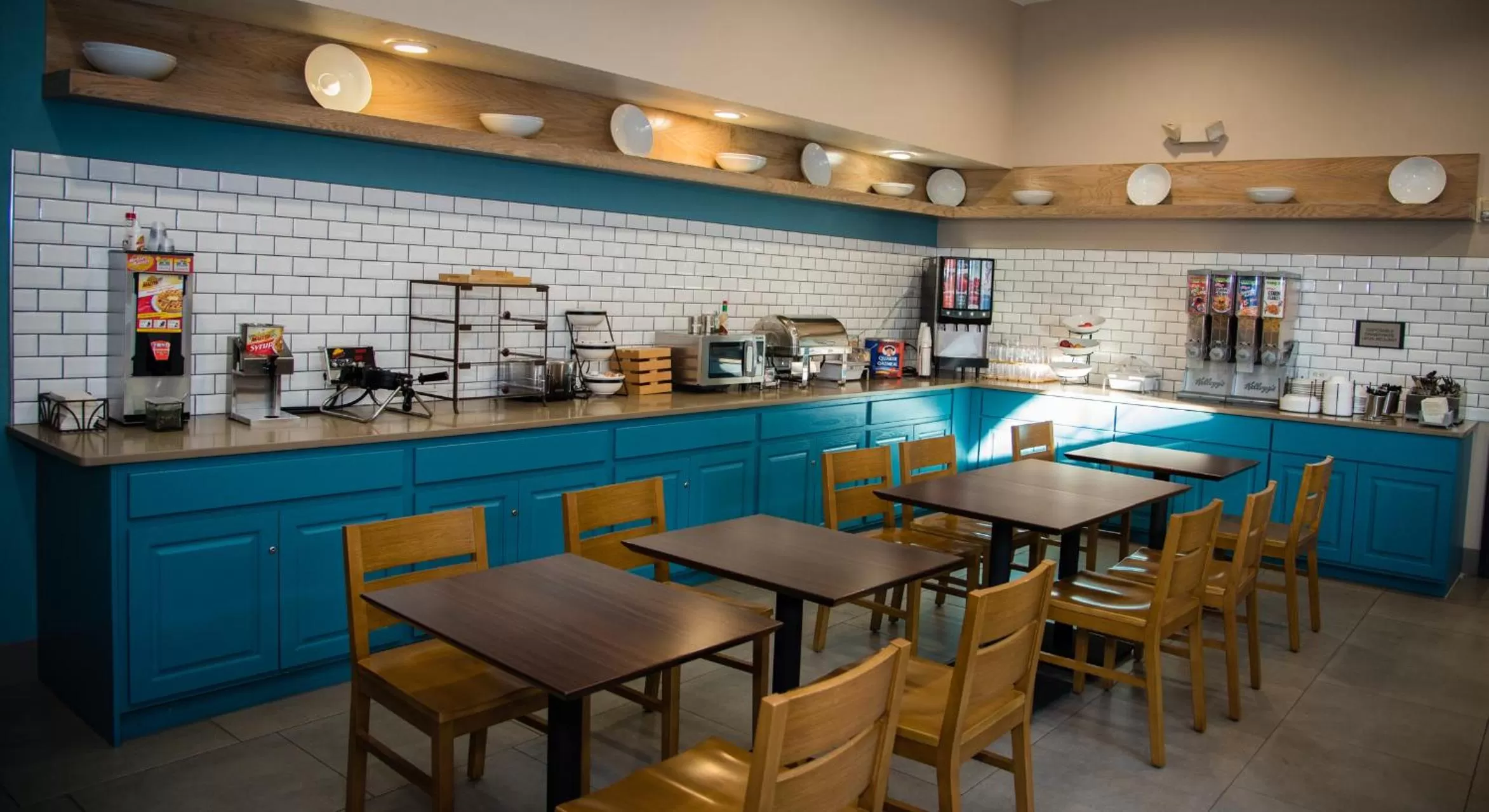 Restaurant/places to eat in Country Inn & Suites by Radisson, Merrillville, IN