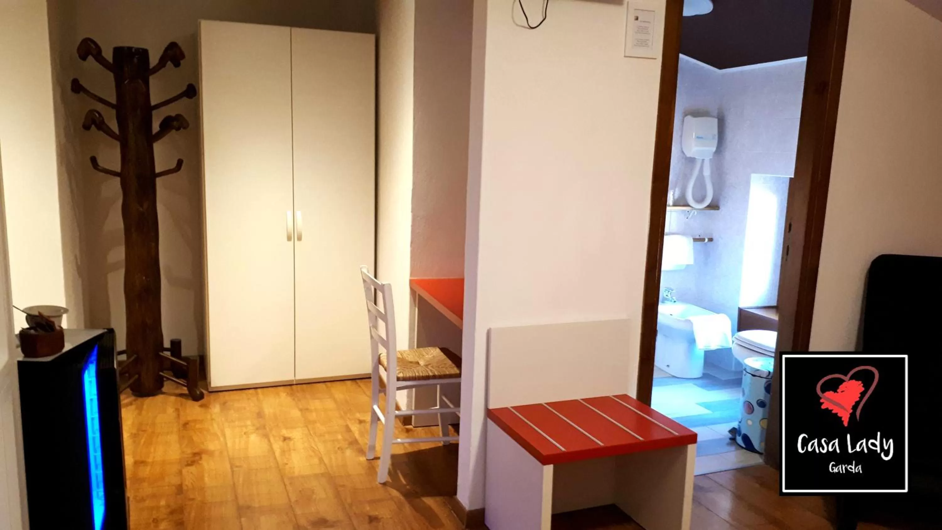 Photo of the whole room in Casa Lady