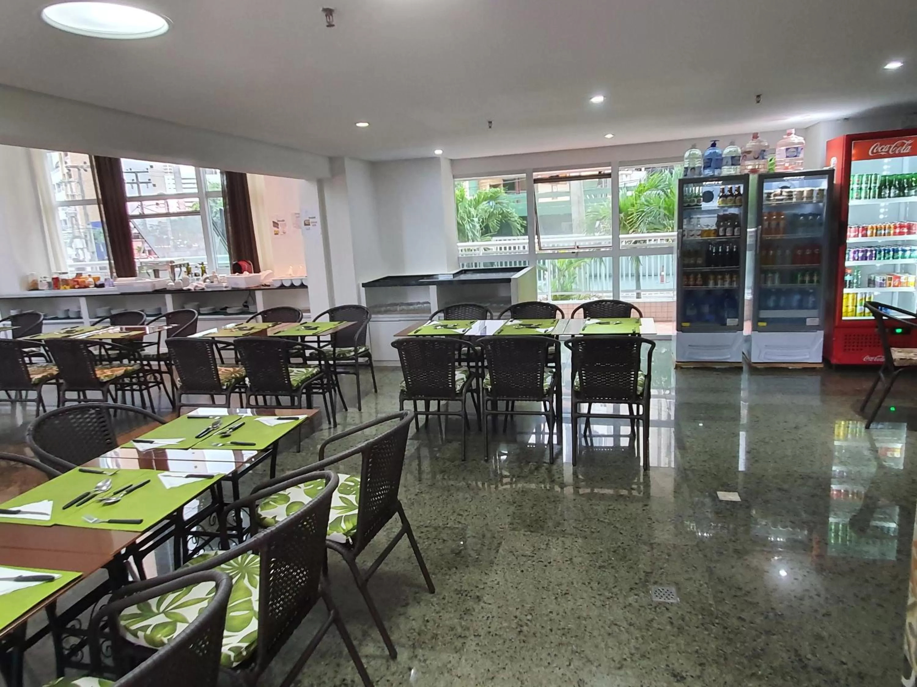 Breakfast in Beach Class Exclusive