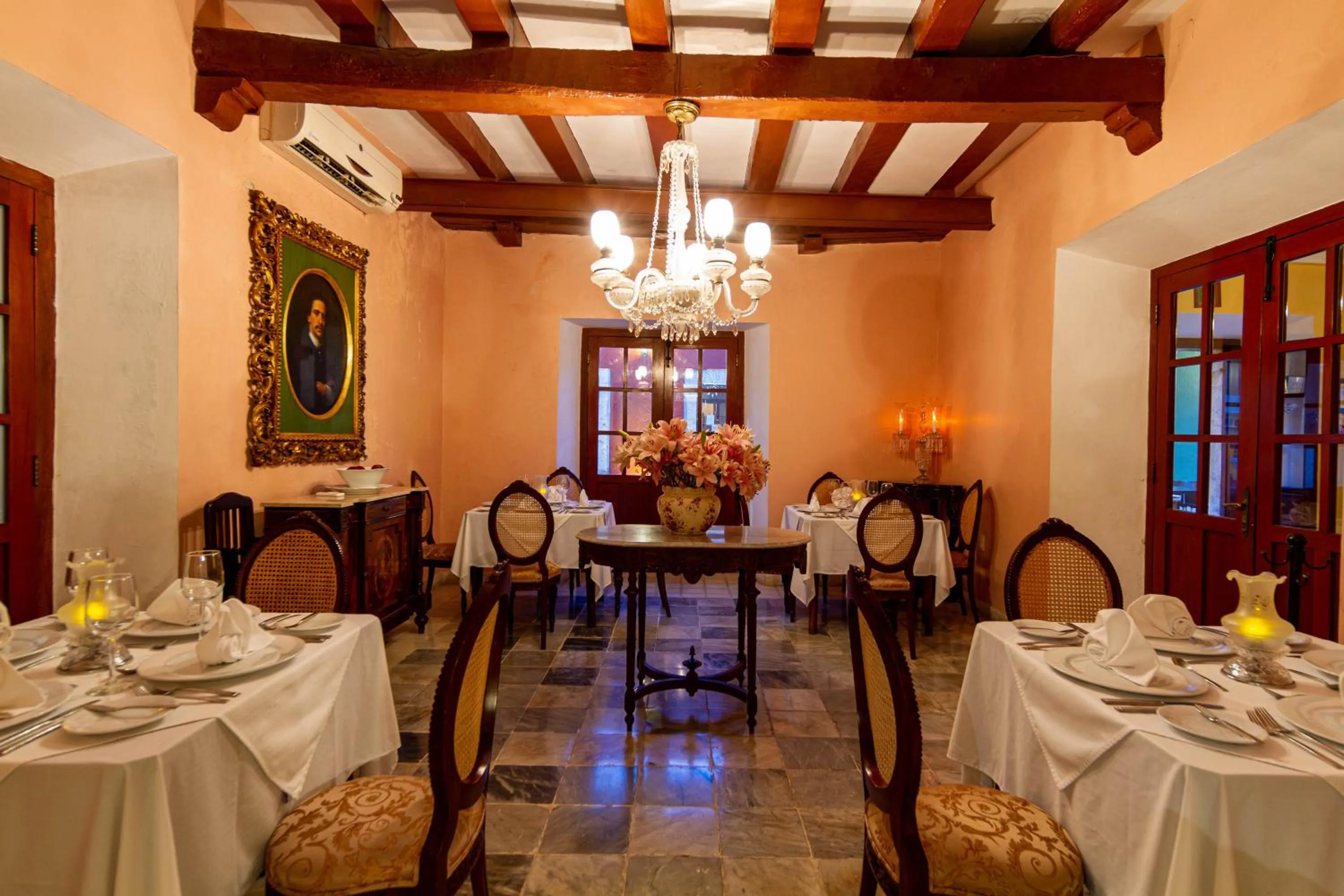 Restaurant/places to eat in Hotel Boutique Casa Don Gustavo, Campeche