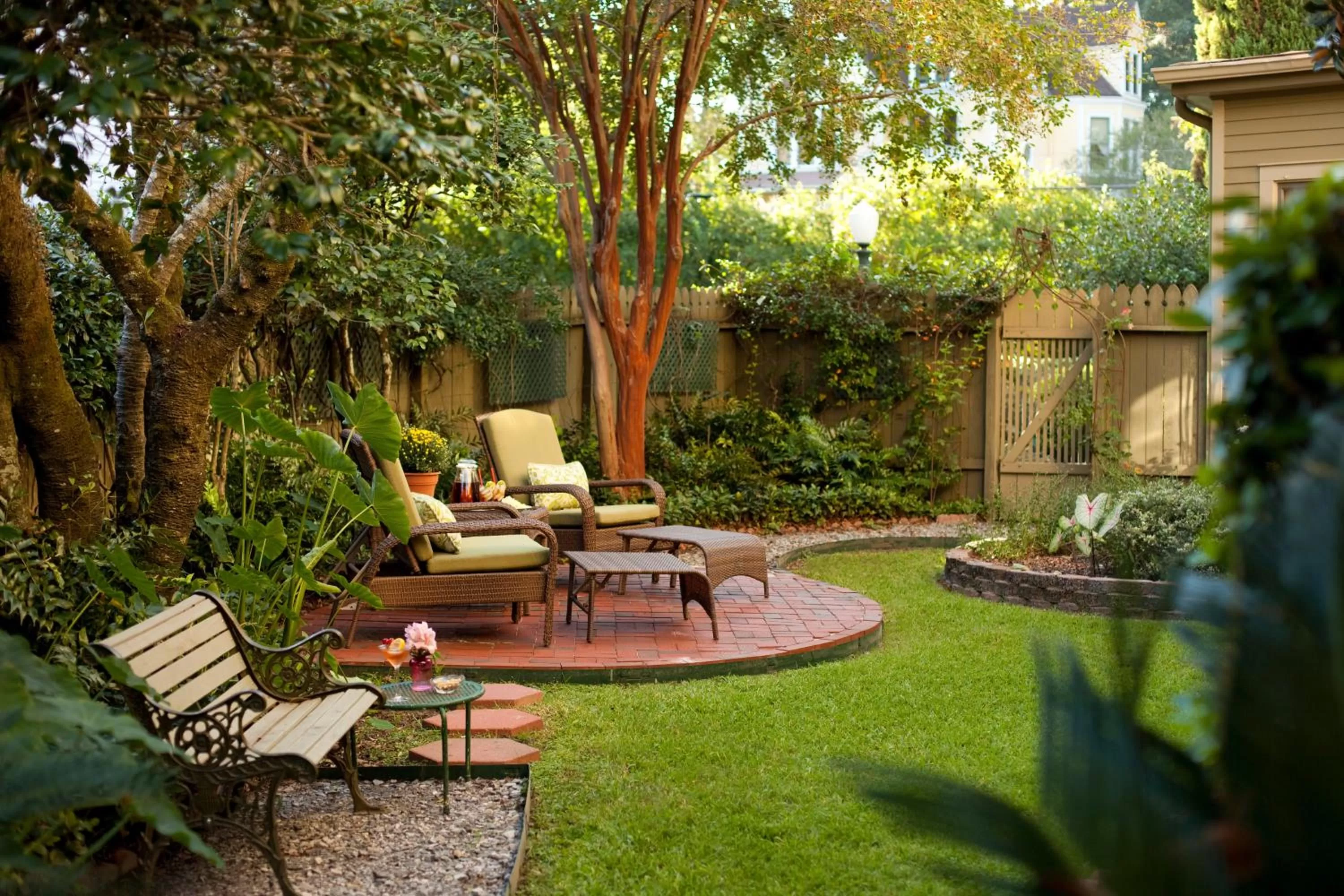 Garden in Devereaux Shields House