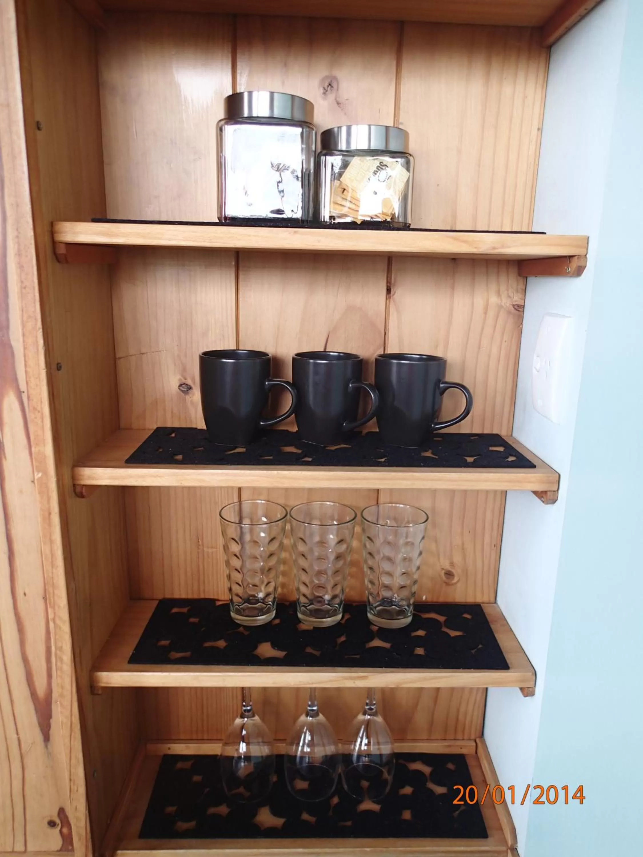 Kitchen or kitchenette in Grafton Cottage & Chalets