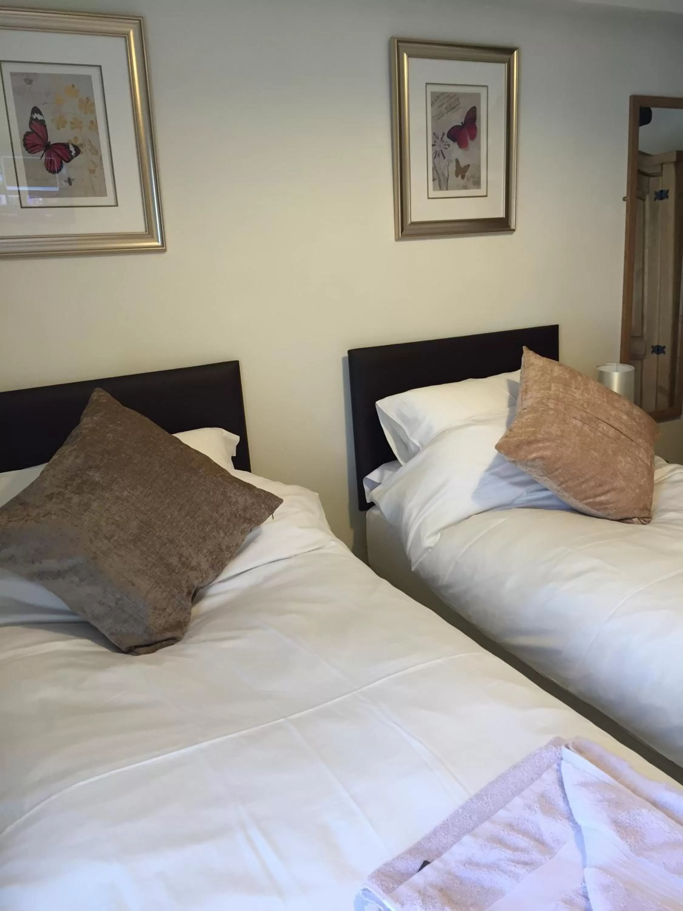 Bedroom, Bed in The New Court Inn