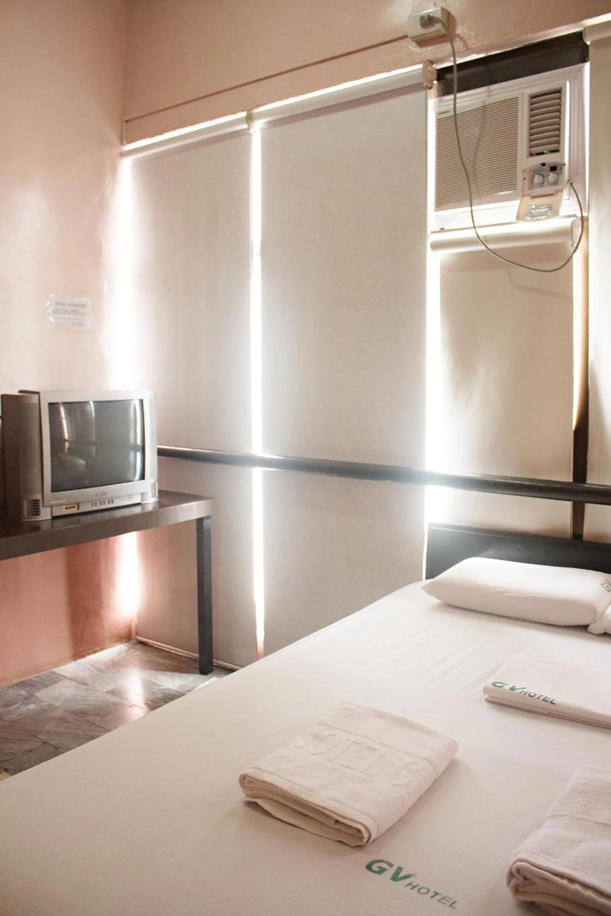 Bedroom, Bed in GV Hotel - Ormoc